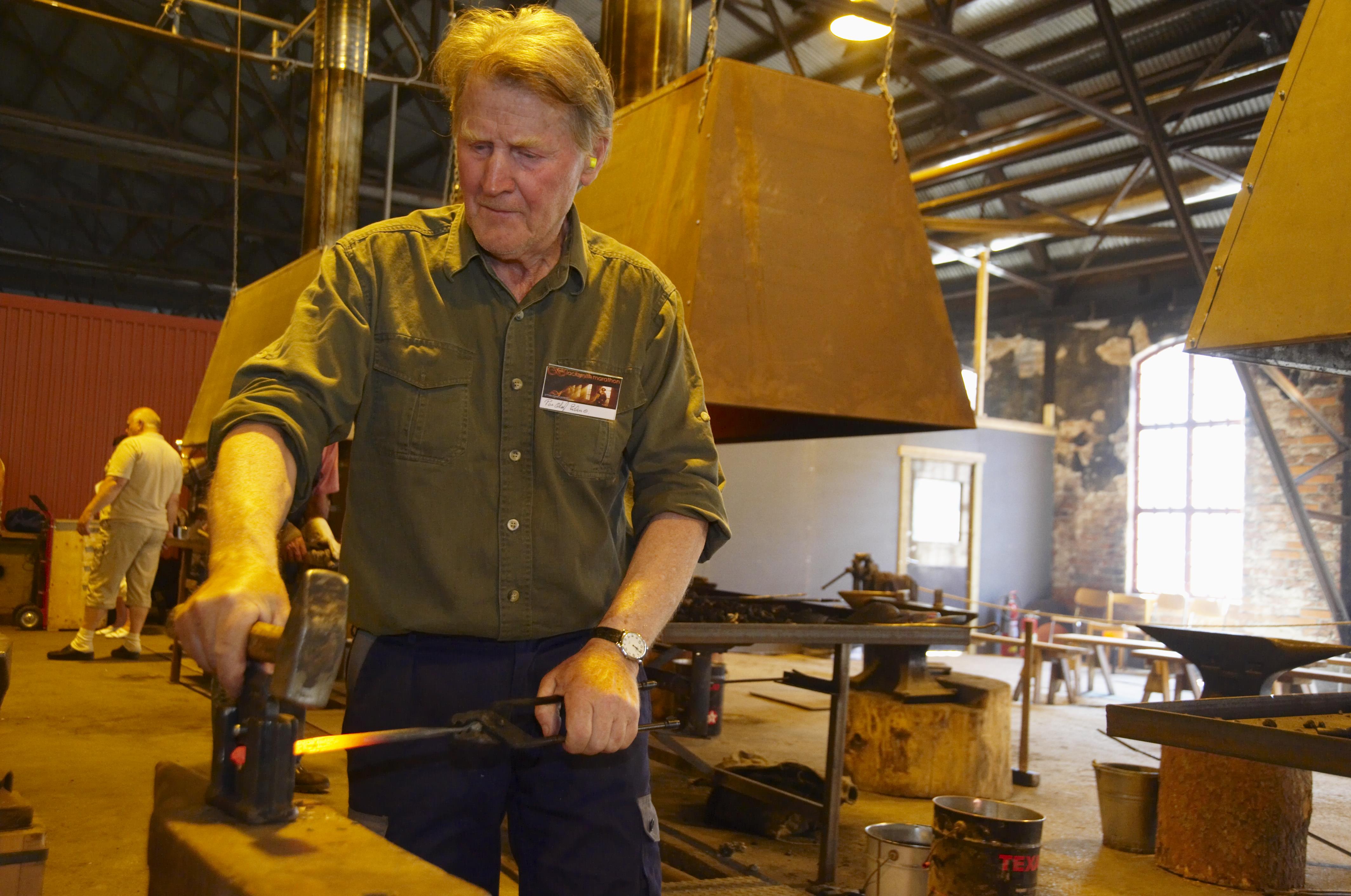 Bengt A Lundberg, Smedjebackens smedskola