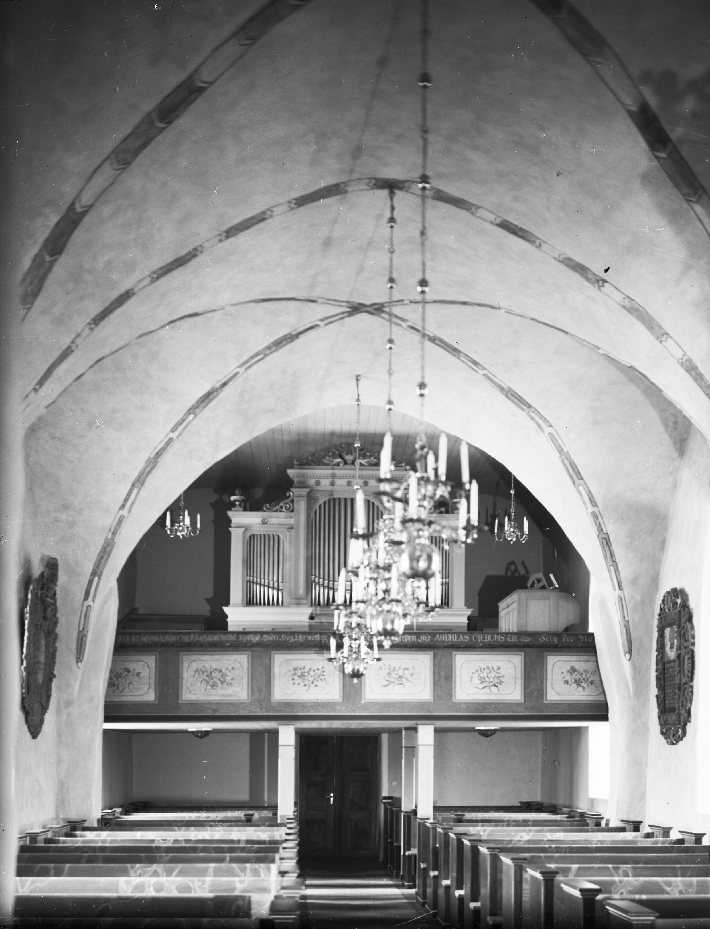 Olle Hellström, Kinneveds kyrka