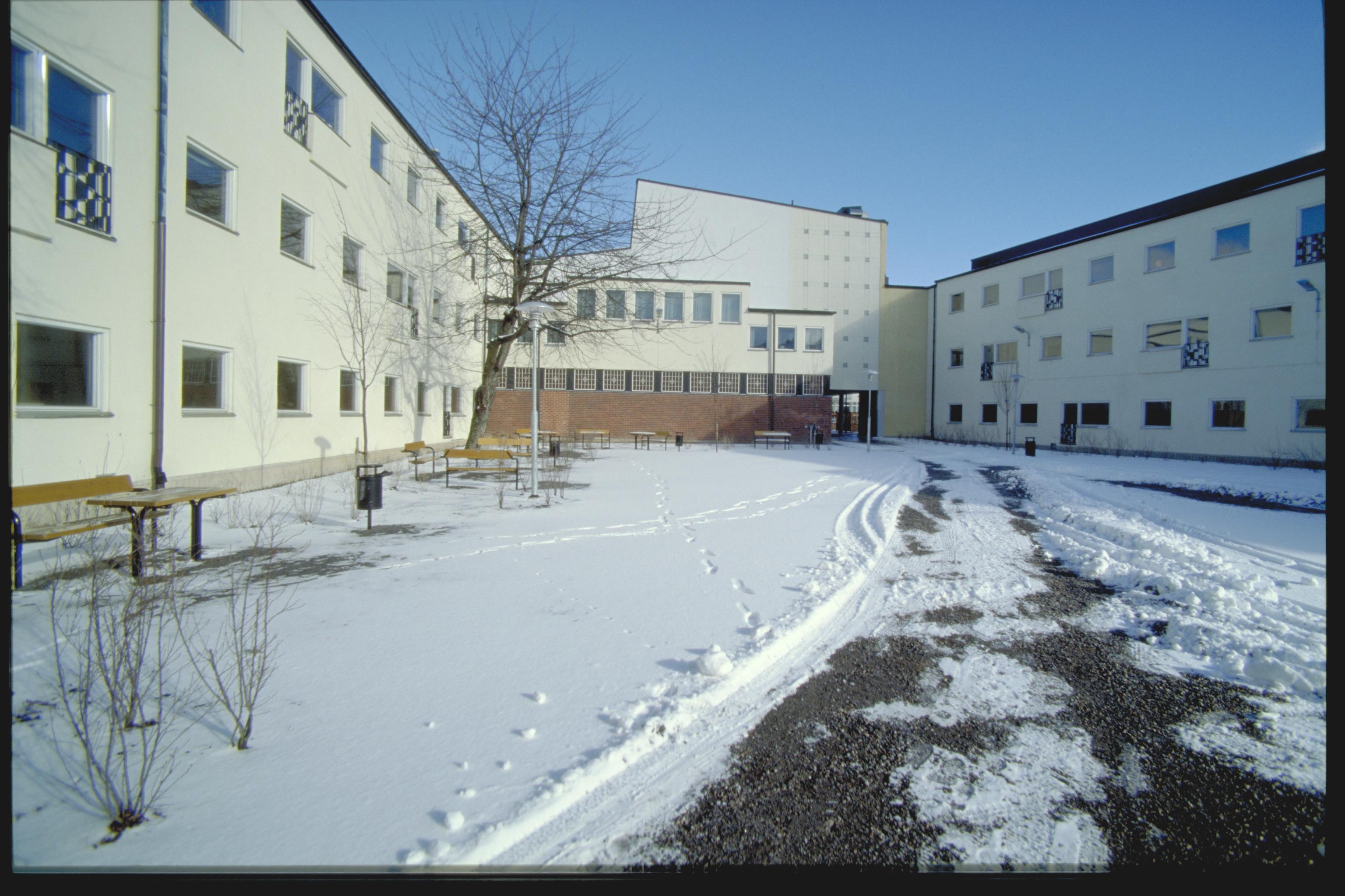Bengt A Lundberg, Kärrtorps gymnasium