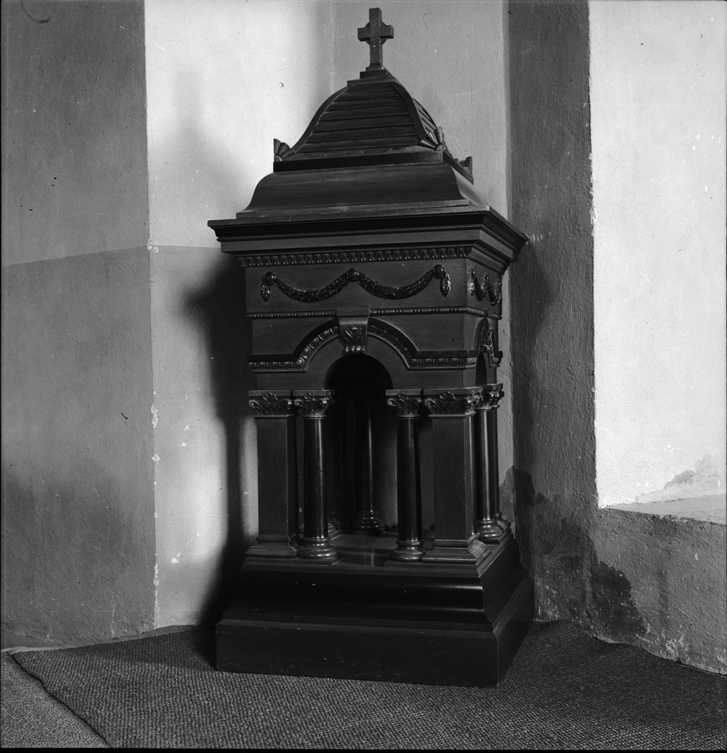 Ivar Schnell, Hyltinge kyrka