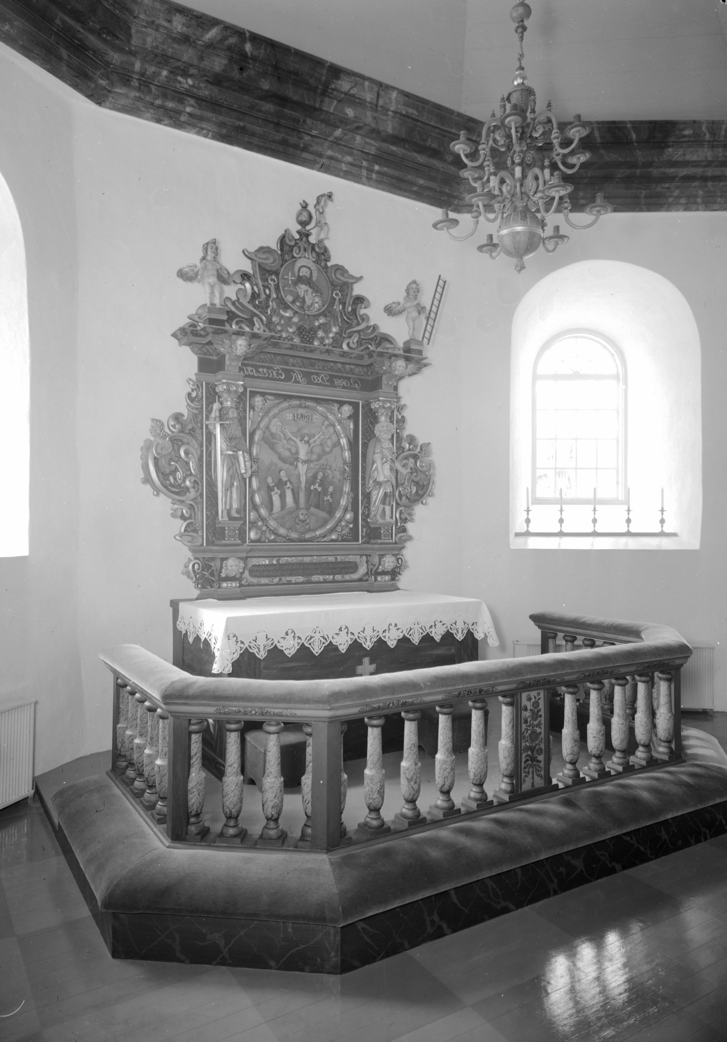 Sven Sjöstedt, Hålta kyrka