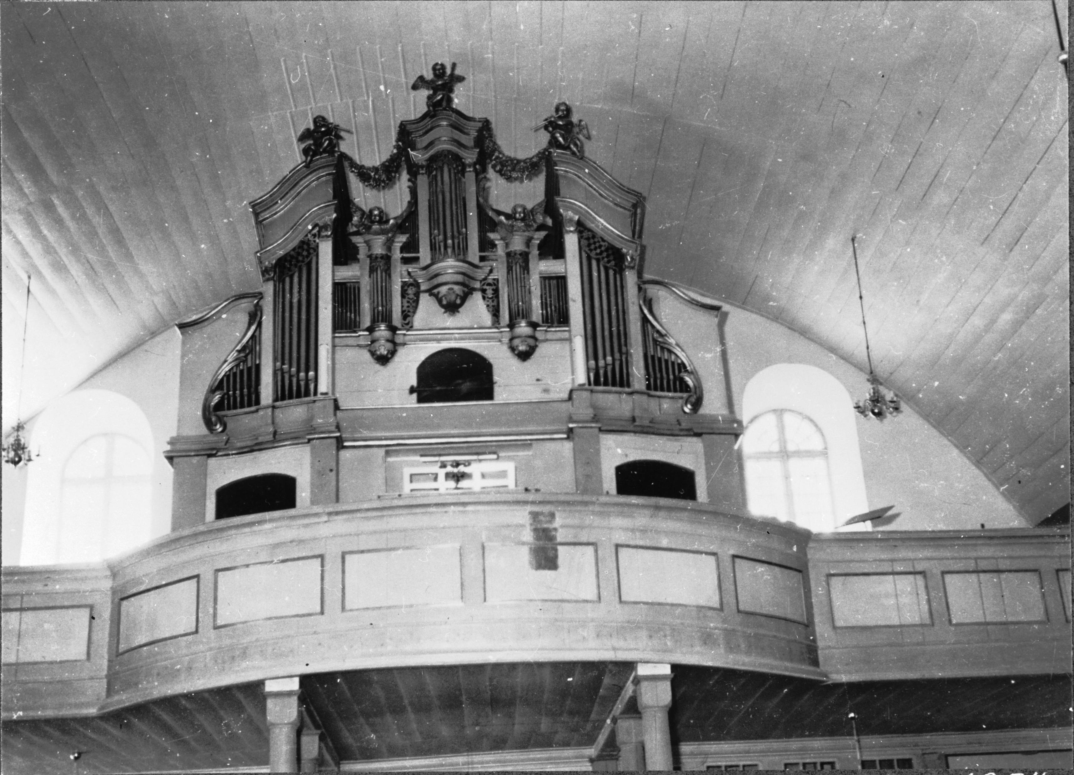 Sven Wahlgren, Döderhults kyrka