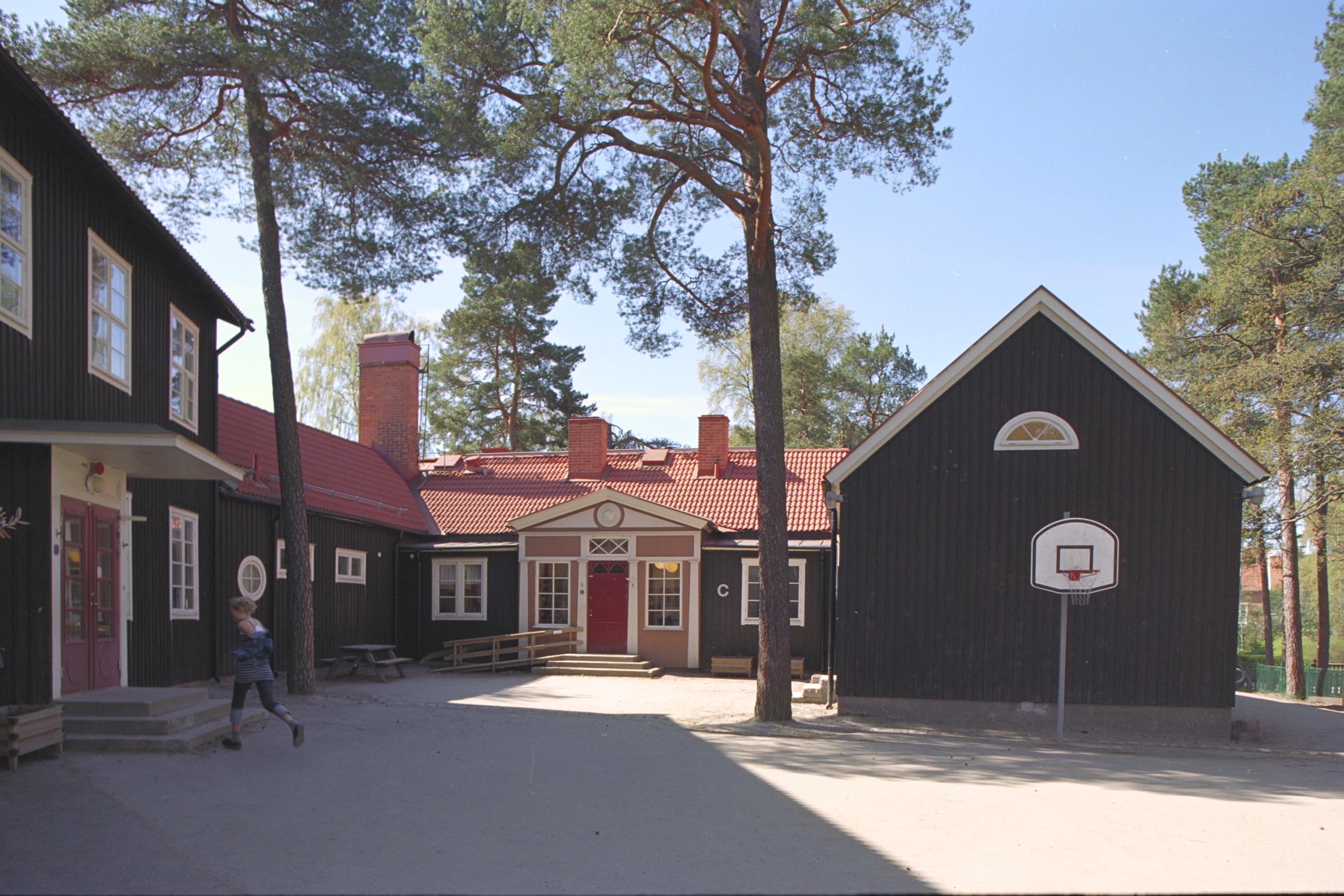 Bengt A Lundberg, Smedslättskolan