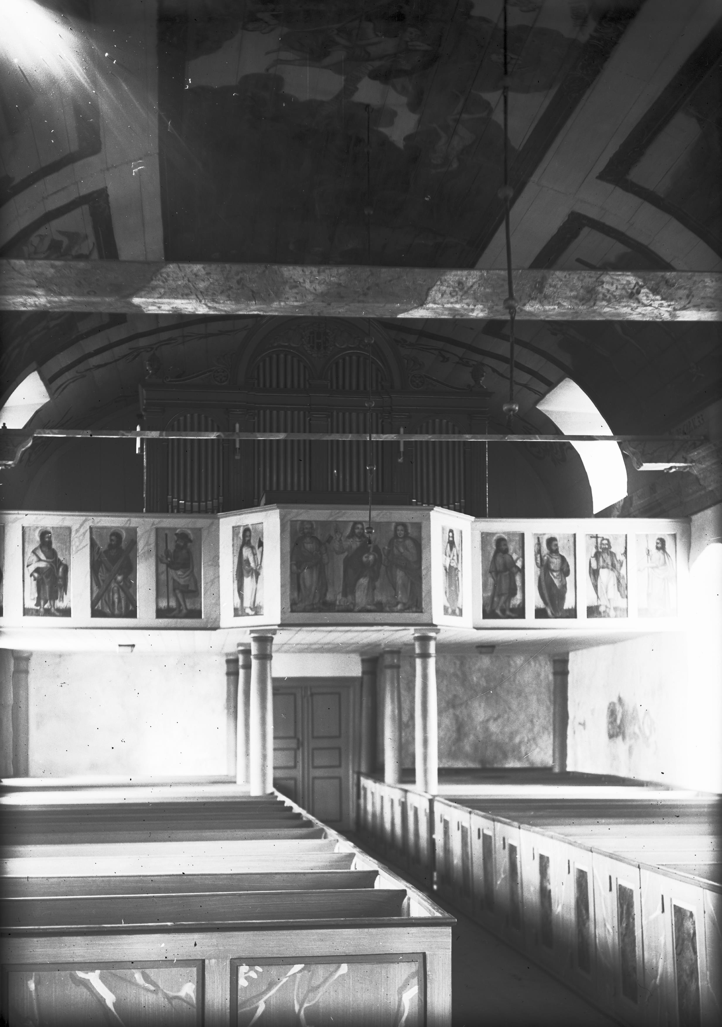 Olle Hellström, Hålanda kyrka