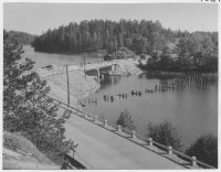 Oxbron, ny väganläggning över en gren av sjön Båven