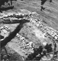 Vänersnäs, Hallby kyrkoruin