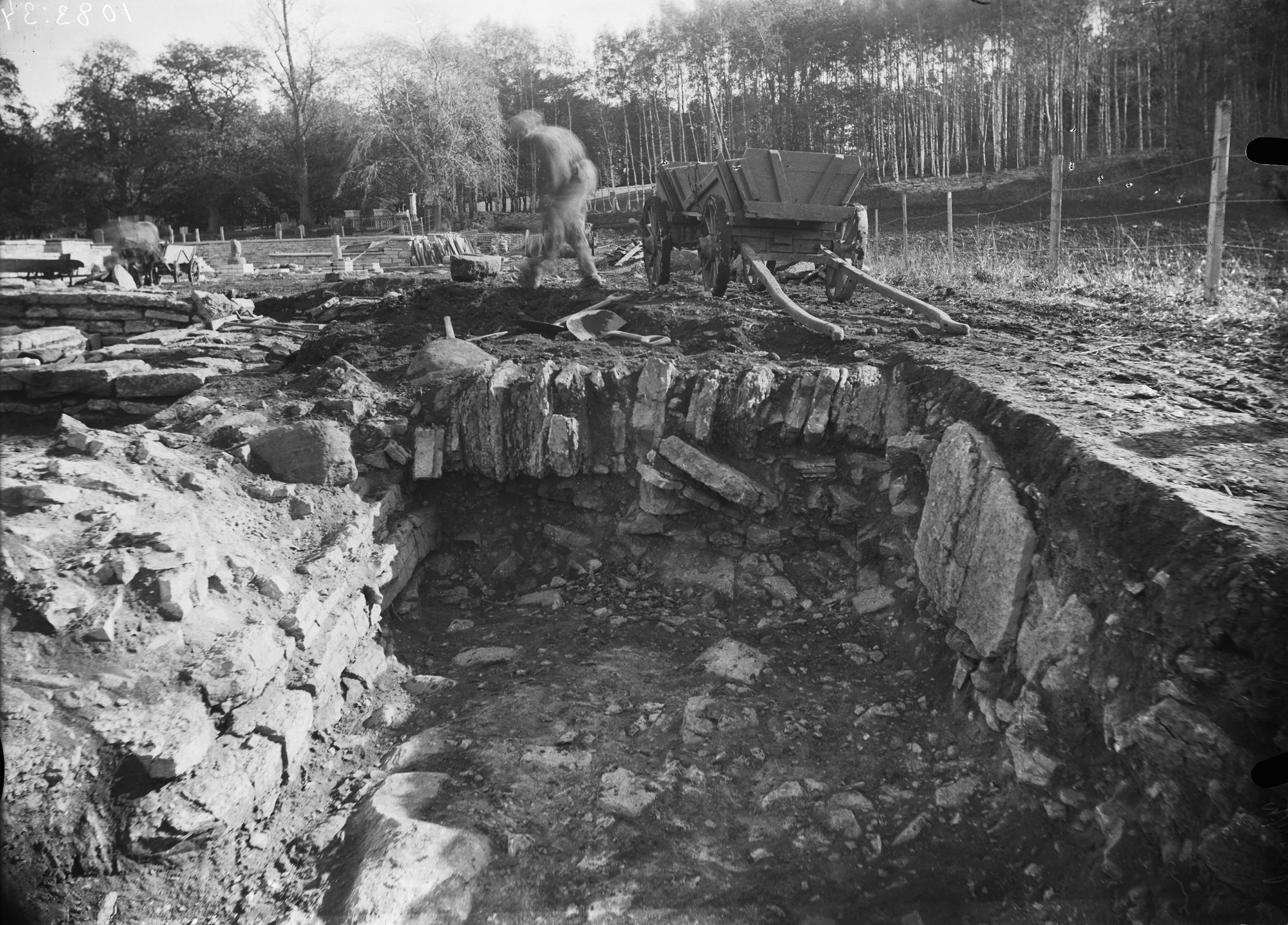 Axel Forssén, Varnhems klosterruin