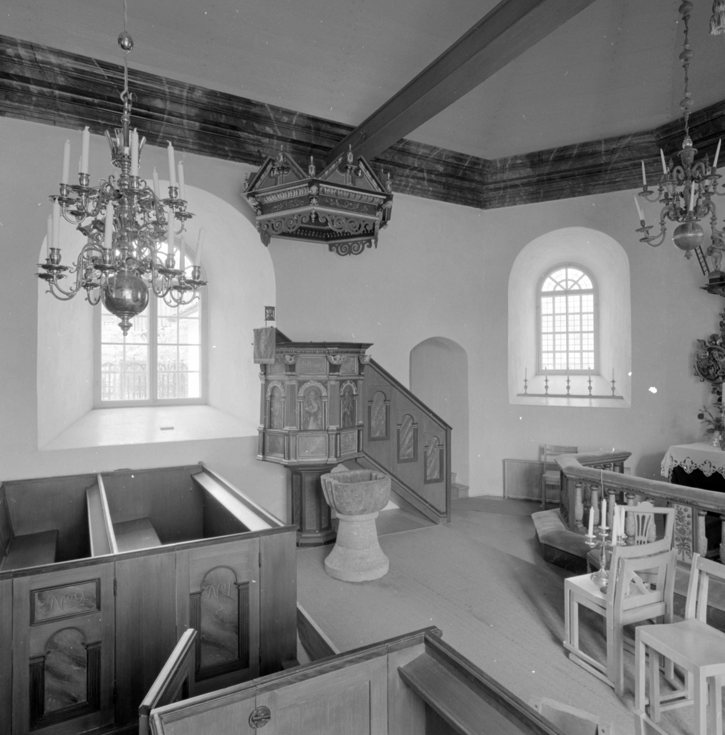 Sören Hallgren, Hålta kyrka