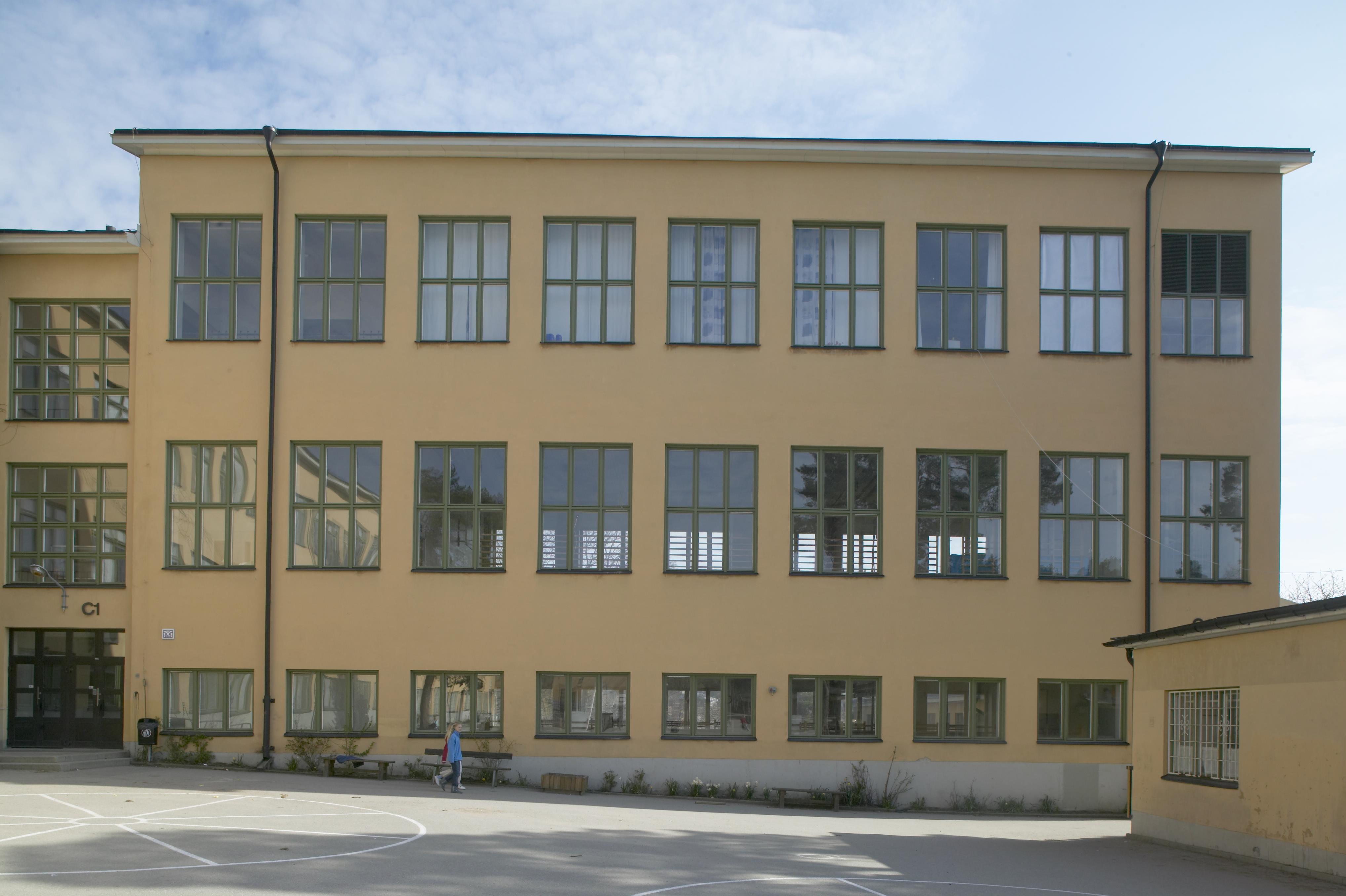 Bengt A Lundberg, Enskedefältets skola
