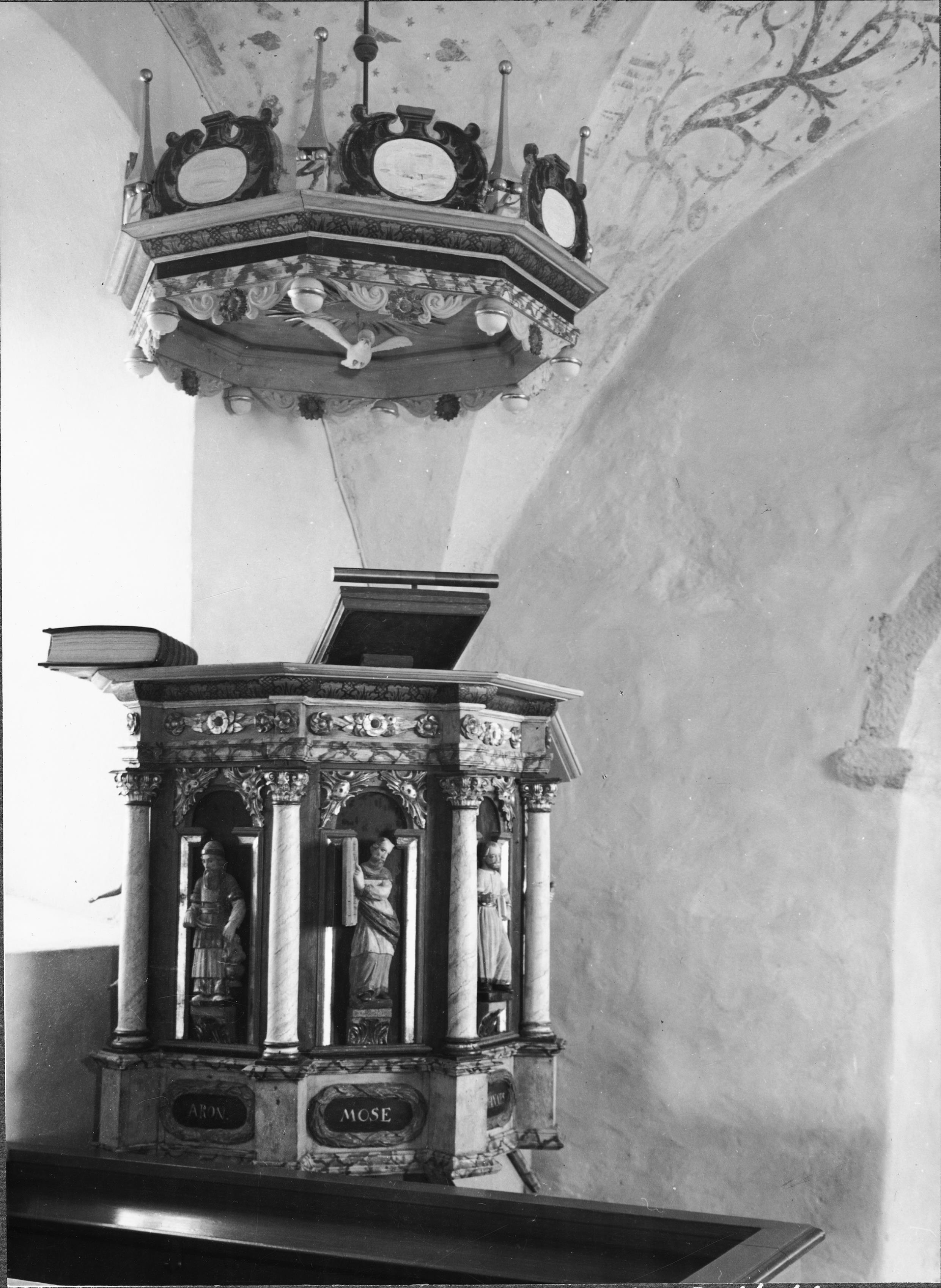 Olle Hellström, Kållands-Åsaka kyrka