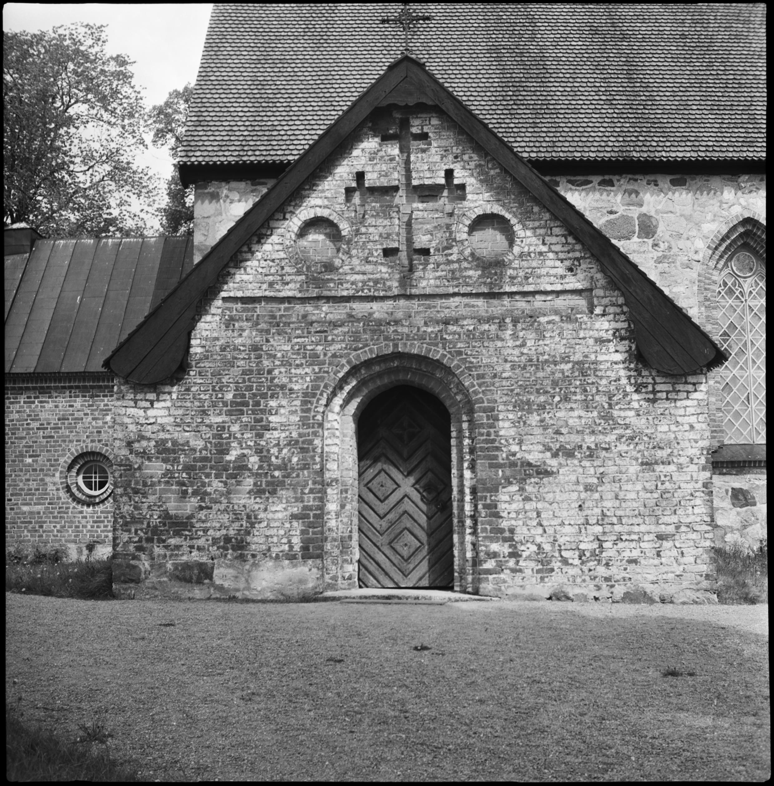 Nils Lagergren, Håtuna kyrka