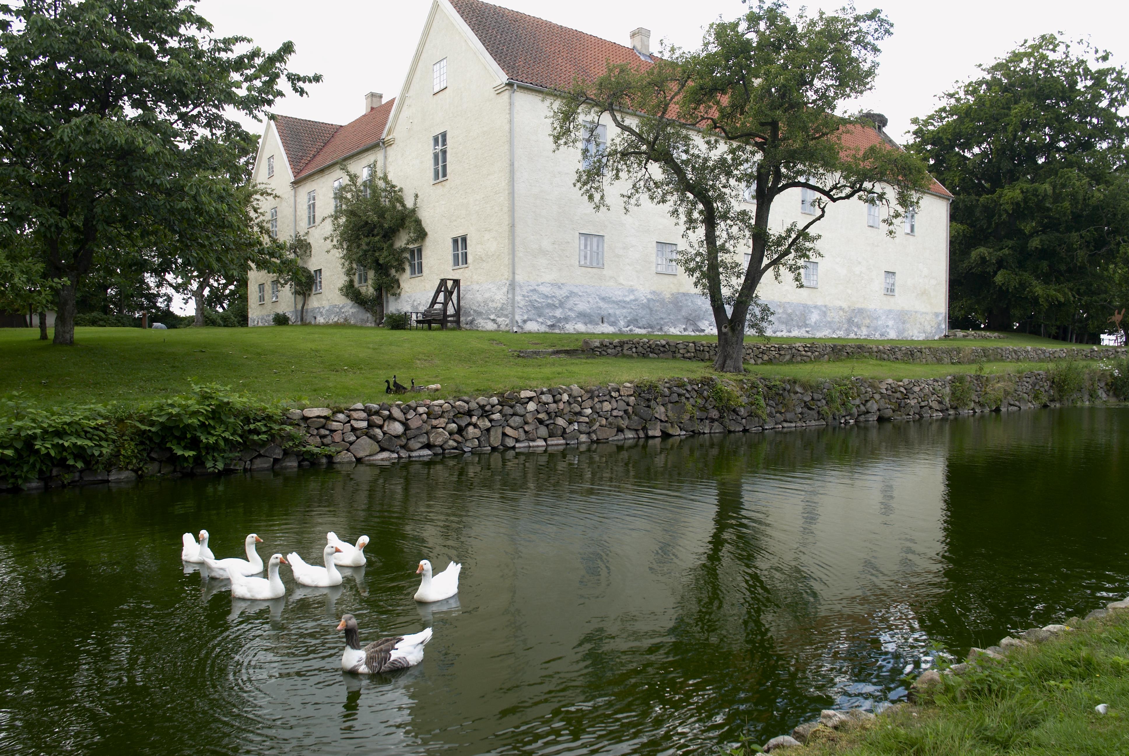 Bengt A Lundberg, Tomarps kungsgård