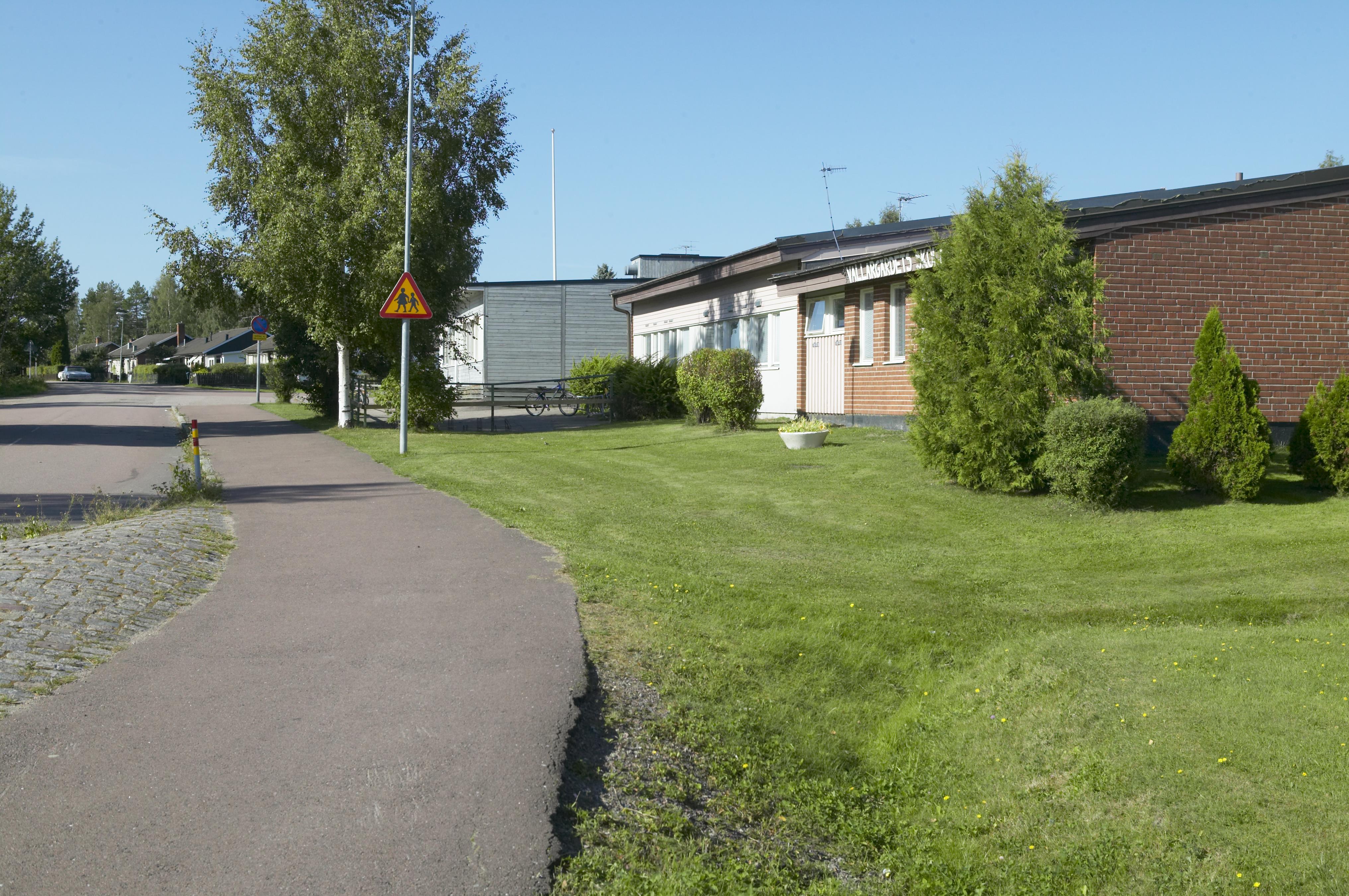 Bengt A Lundberg, Vallargärdets skola