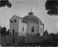 Järlåsa kyrka