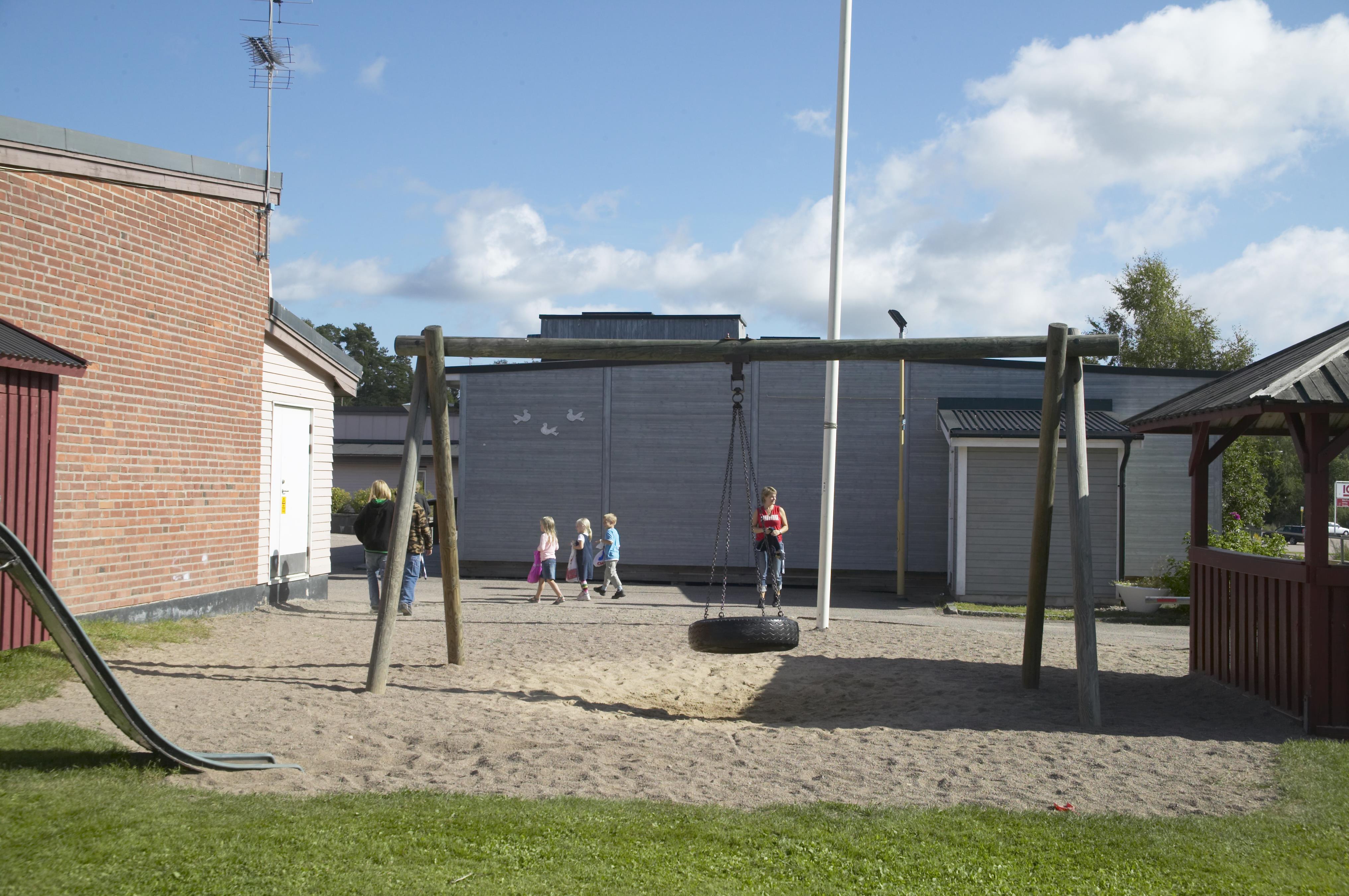 Bengt A Lundberg, Vallargärdets skola