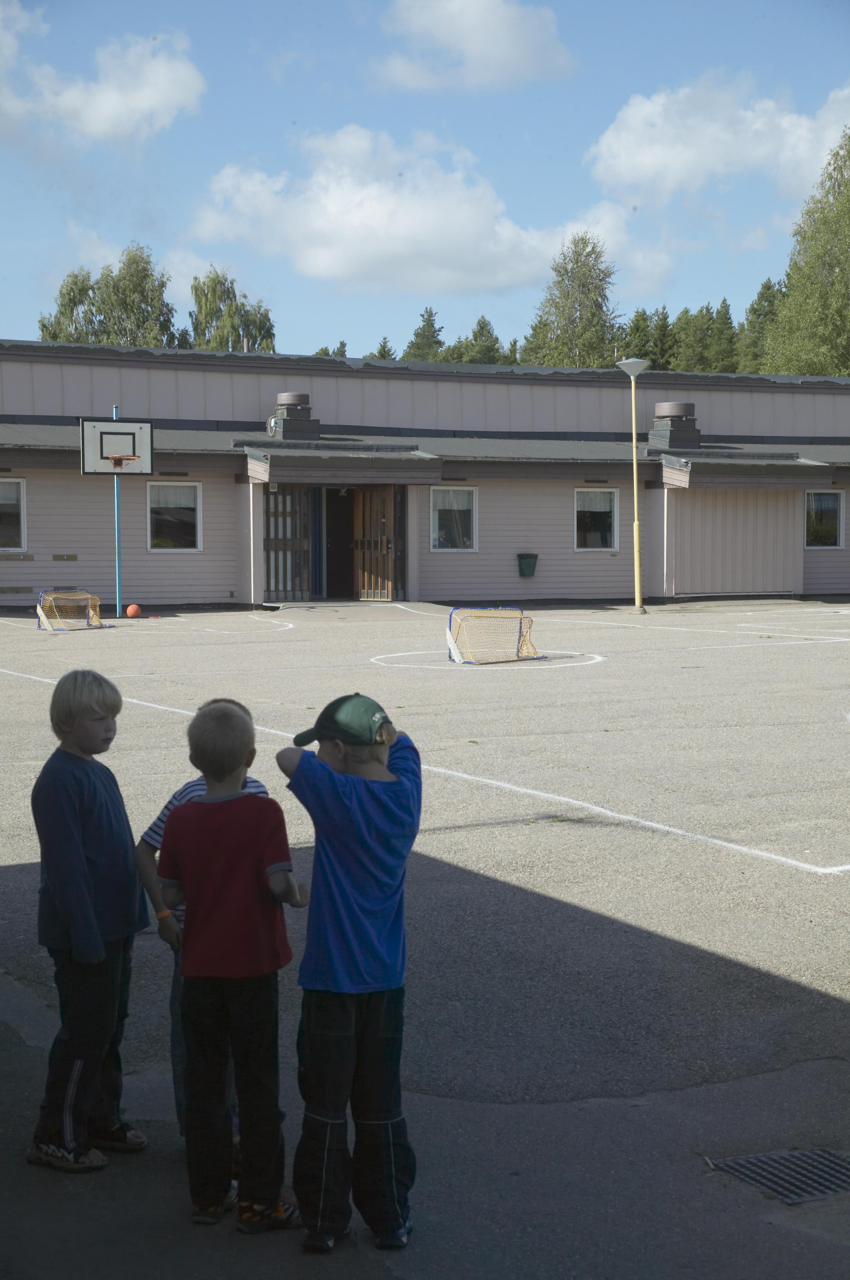 Bengt A Lundberg, Vallargärdets skola