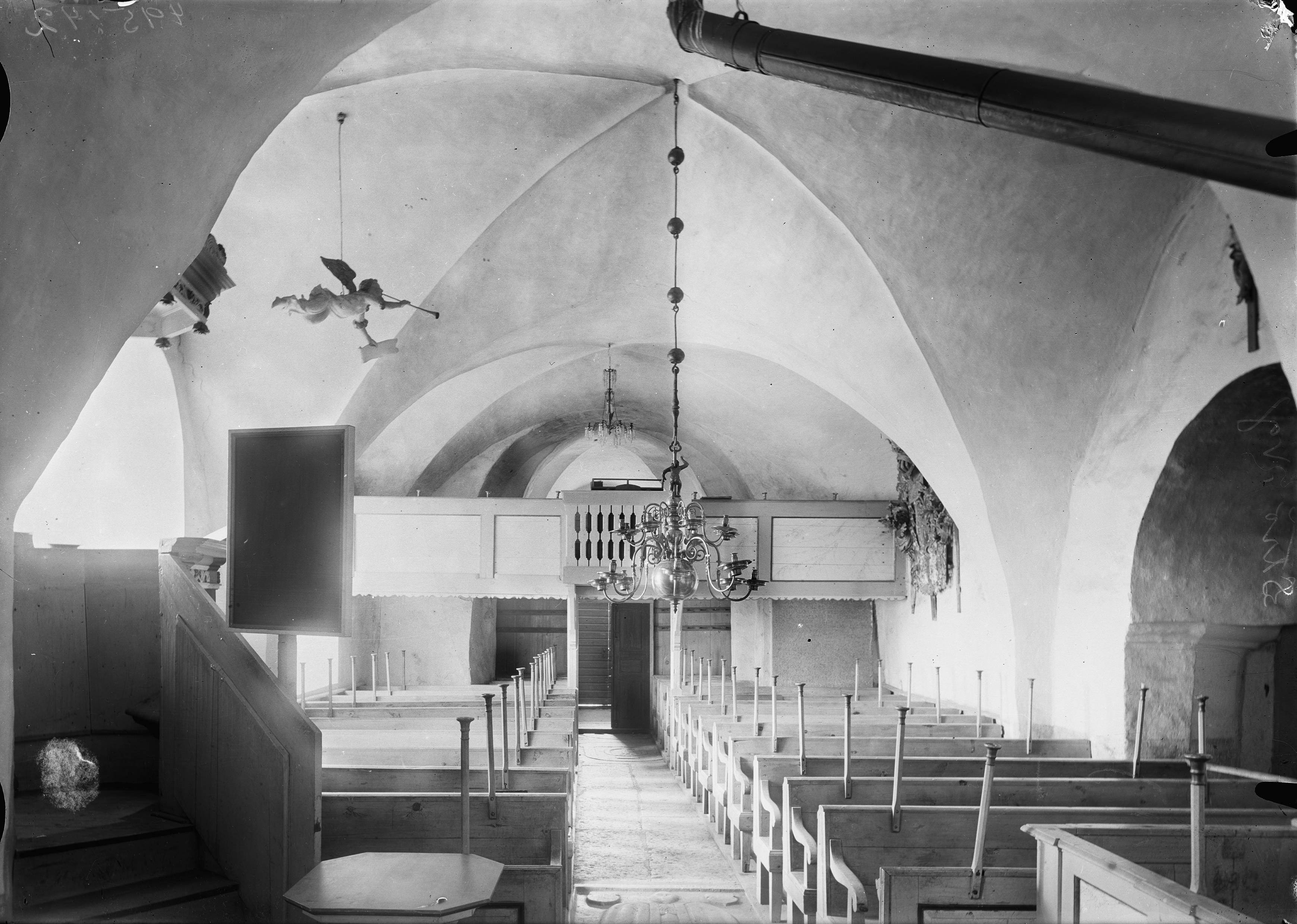 Anders Roland, Strö kyrka