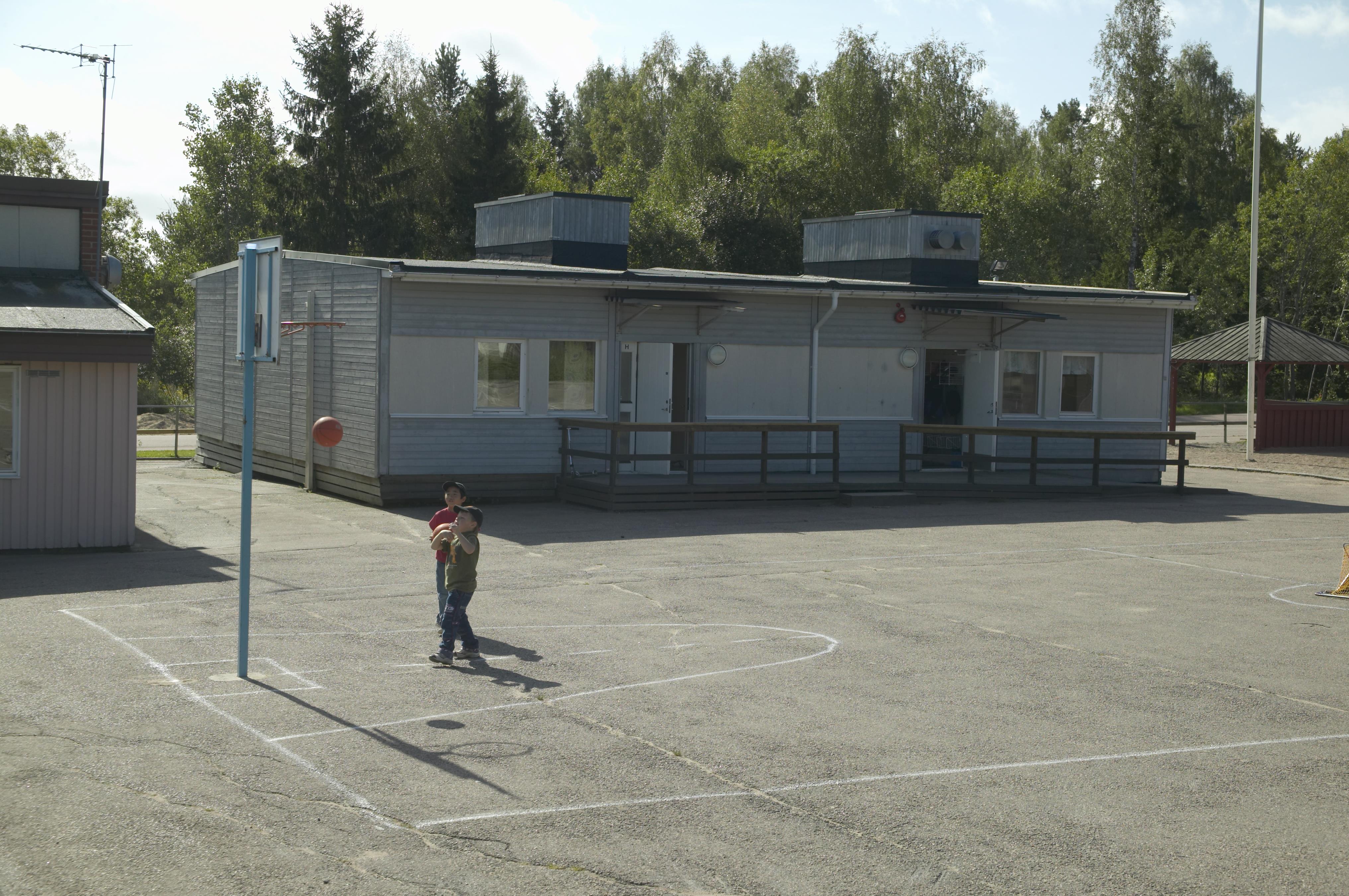 Bengt A Lundberg, Vallargärdets skola
