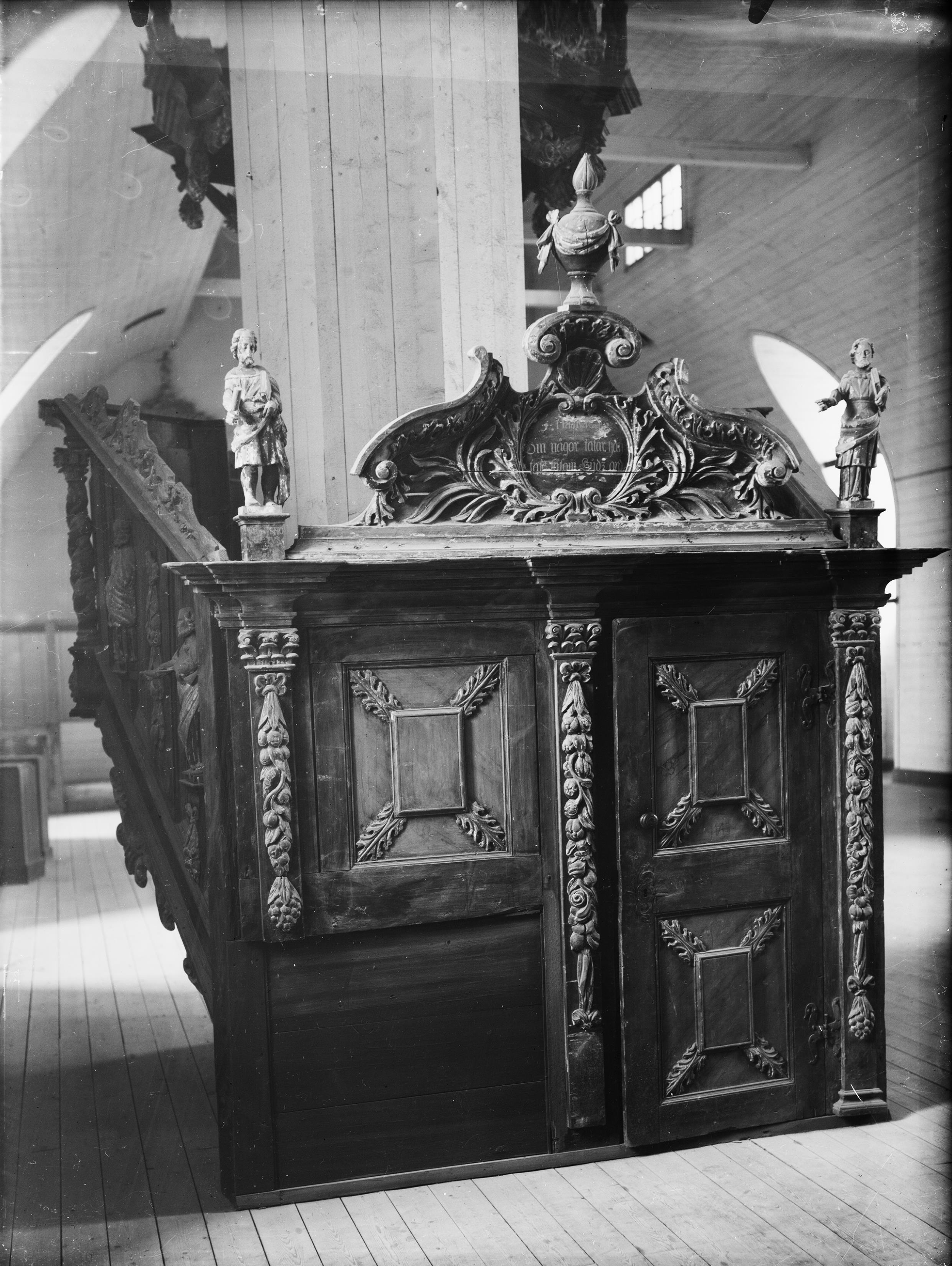 Olle Hellström, Skara domkyrka (Sankta Maria kyrka)