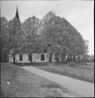 Överenhörna kyrka