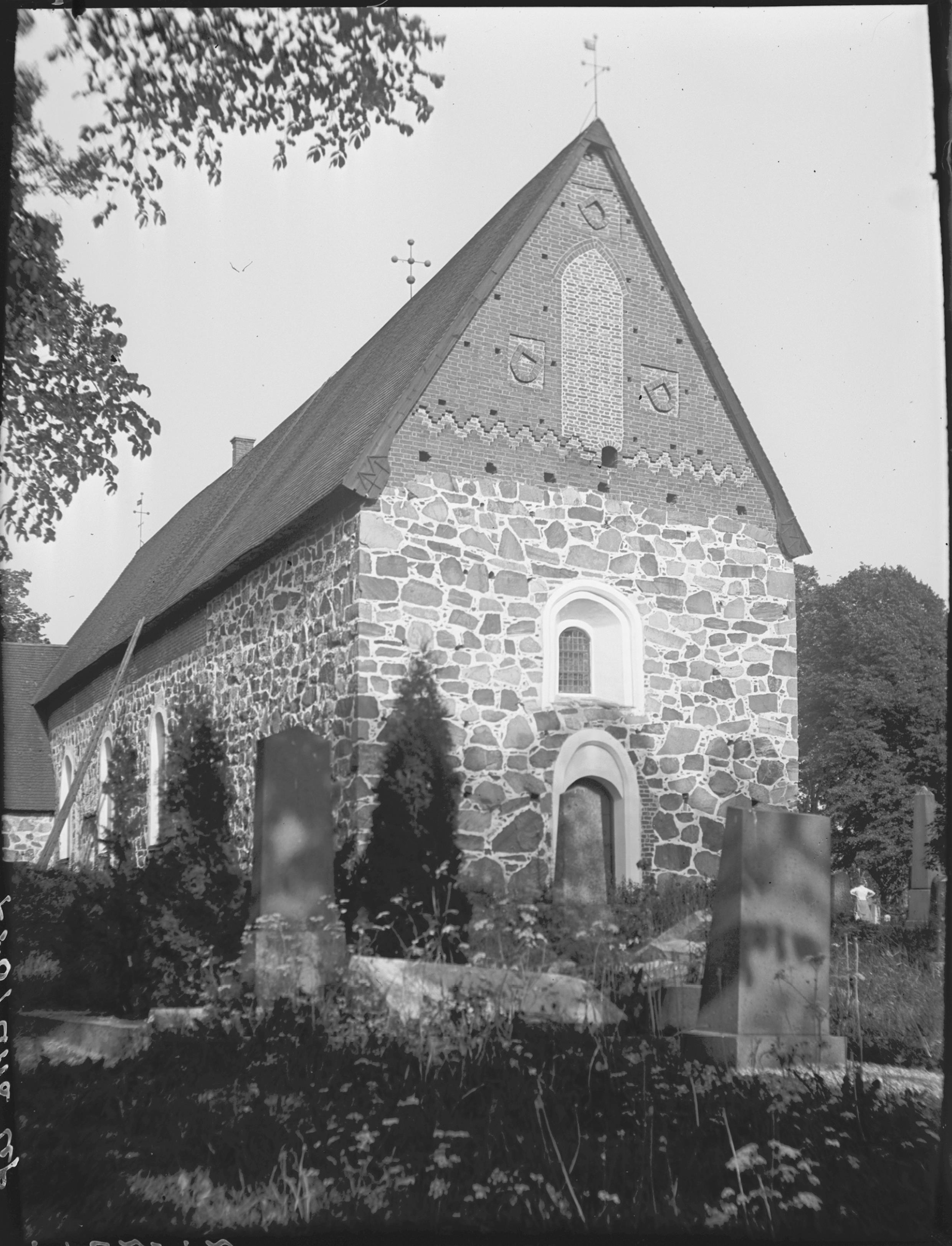 Einar Erici, Frötuna kyrka