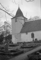 Hålta kyrka