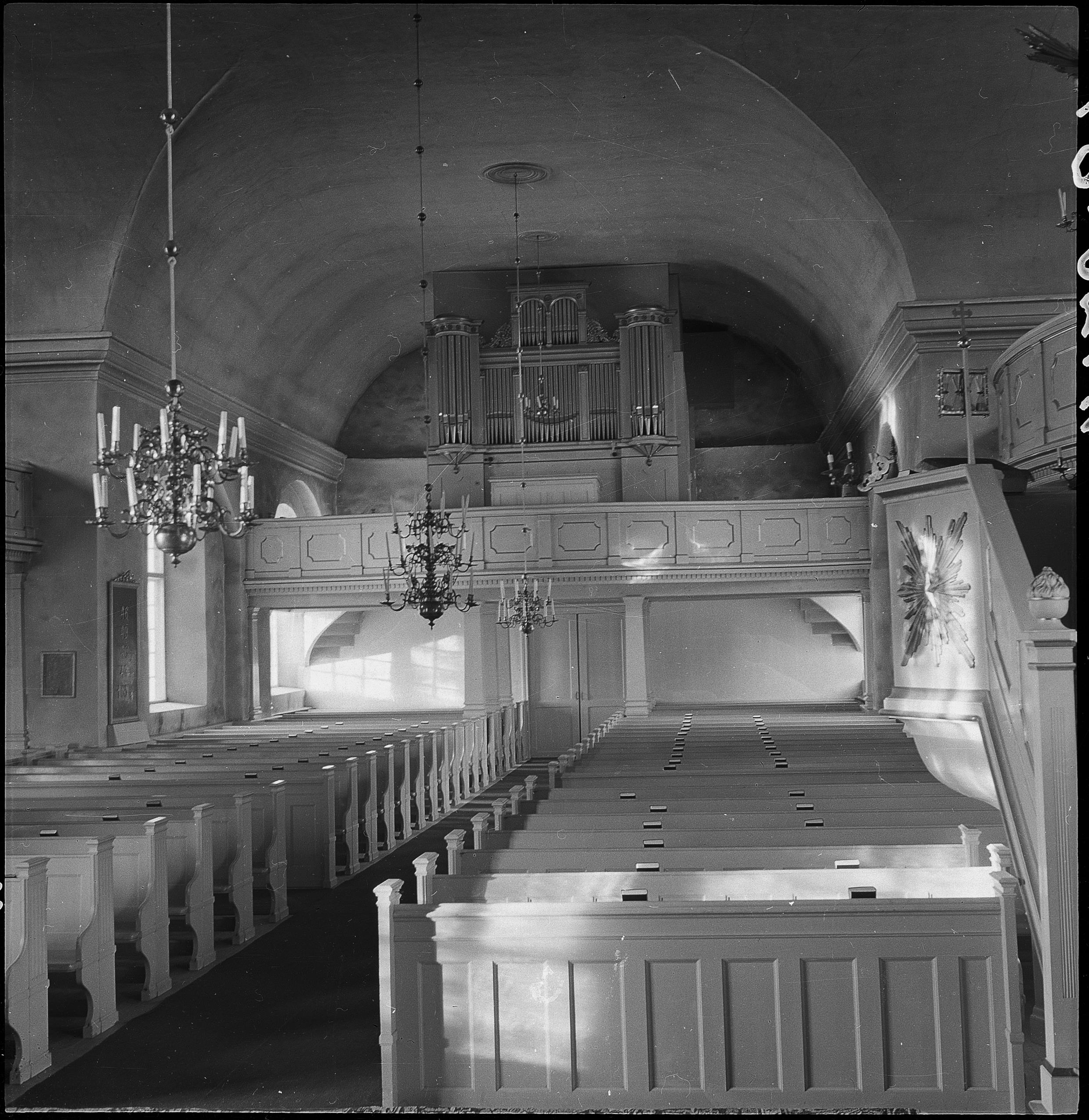 Ivar Schnell, Östra Vingåkers kyrka