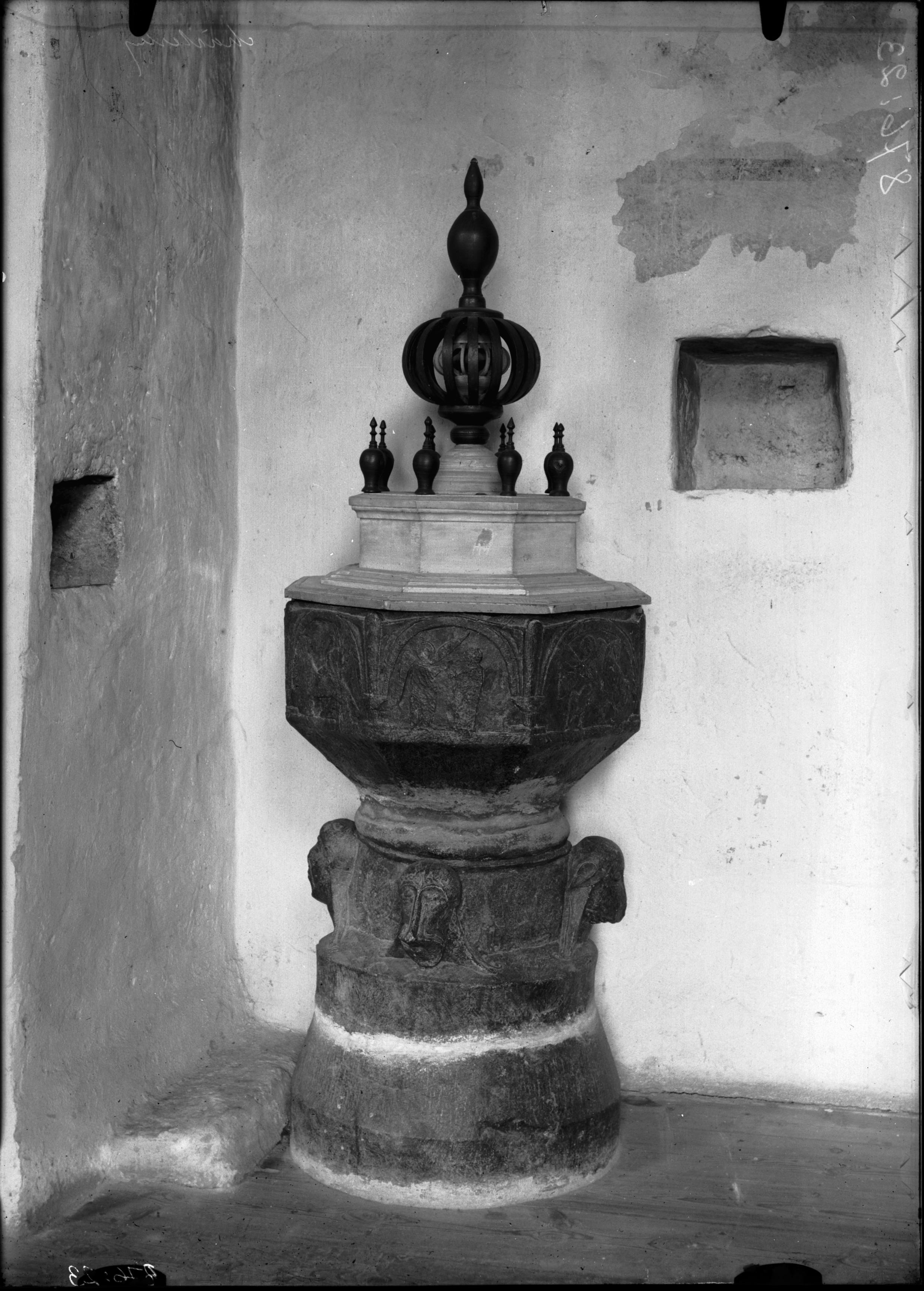 Anders Roland, Mästerby kyrka