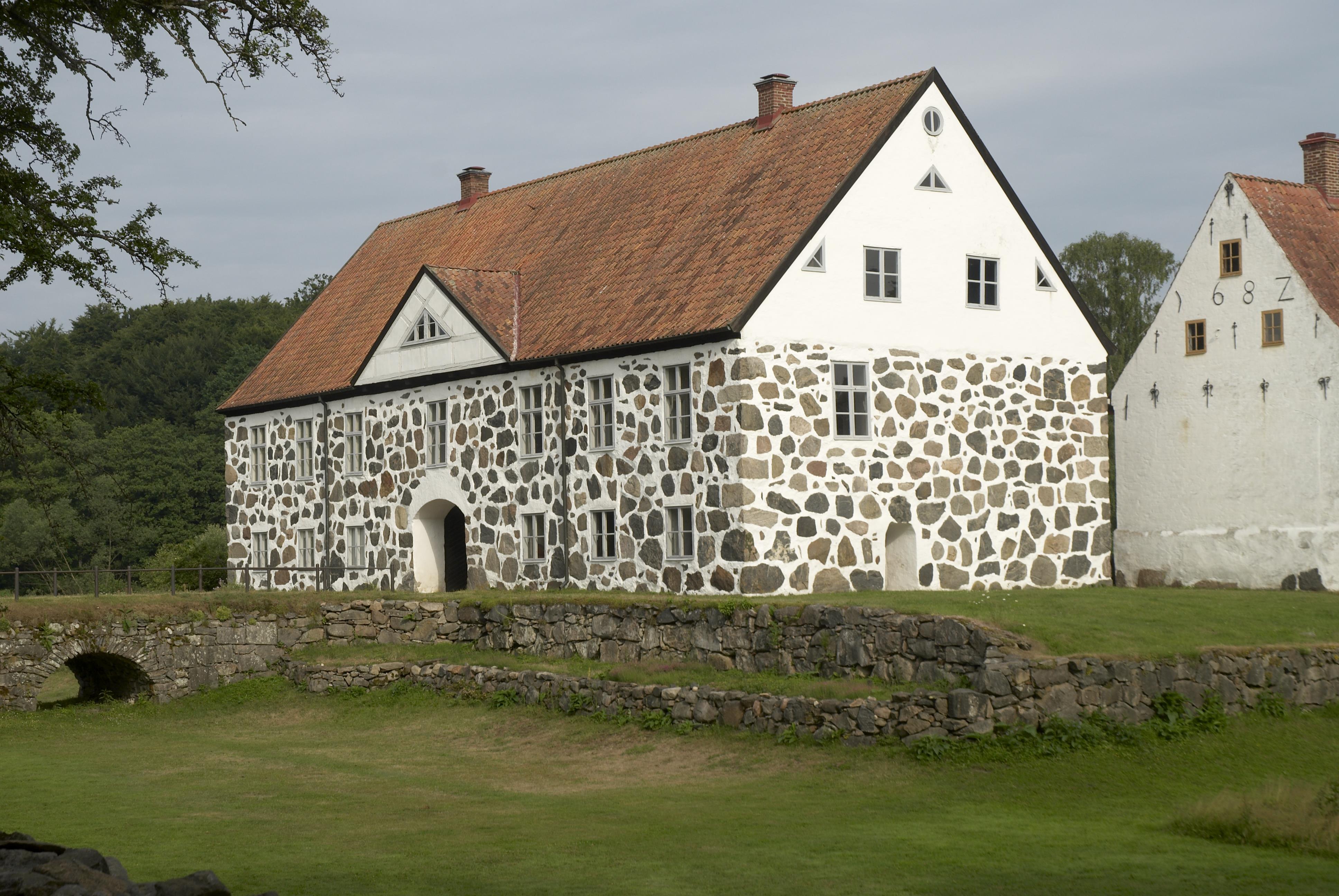 Bengt A Lundberg, Hovdala slott