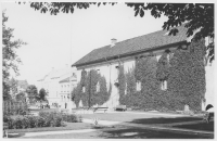 Alingsås, Jonas Alströmers magasin vid torget