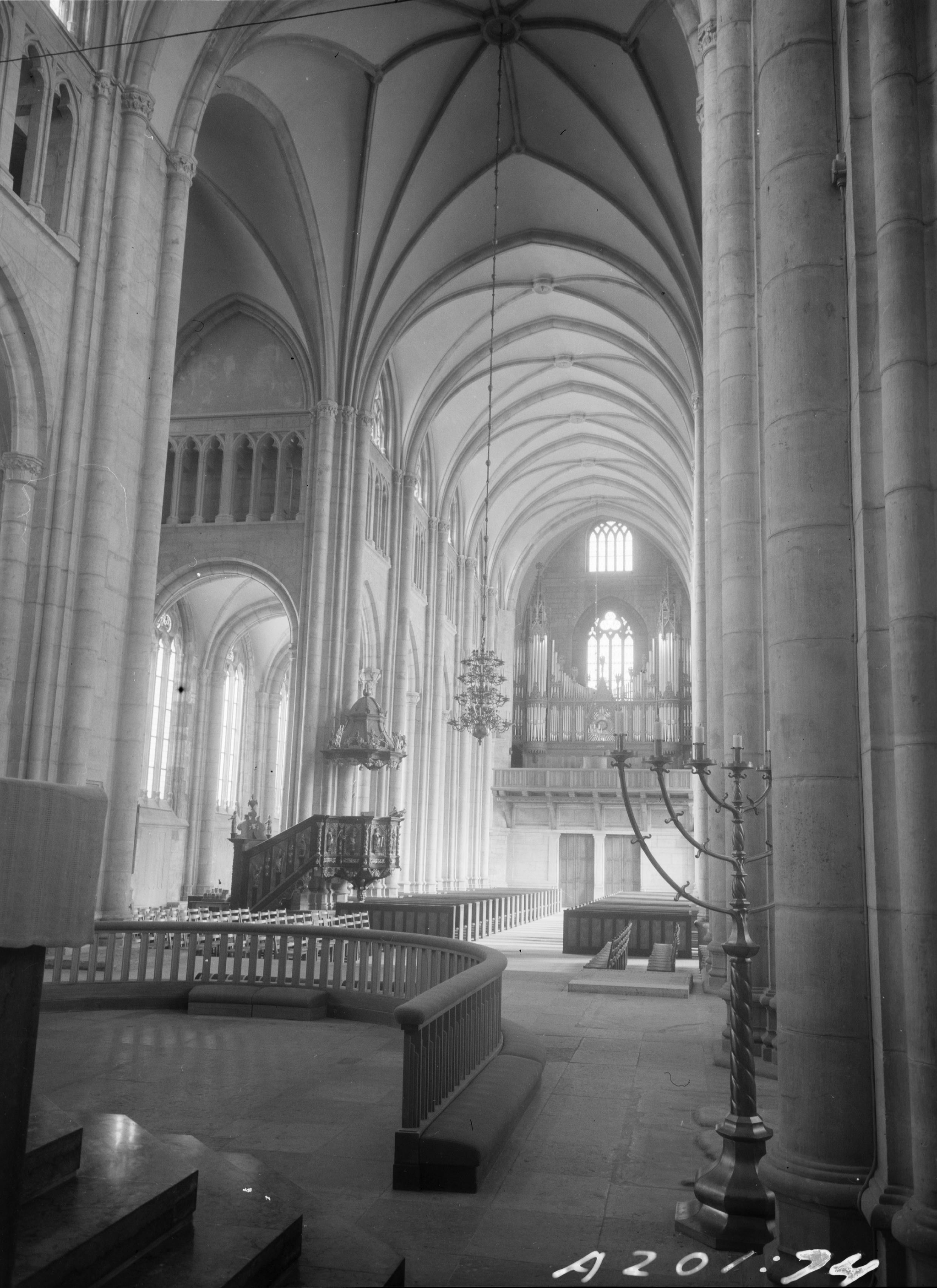 Iwar Anderson, Skara domkyrka (Sankta Maria kyrka)