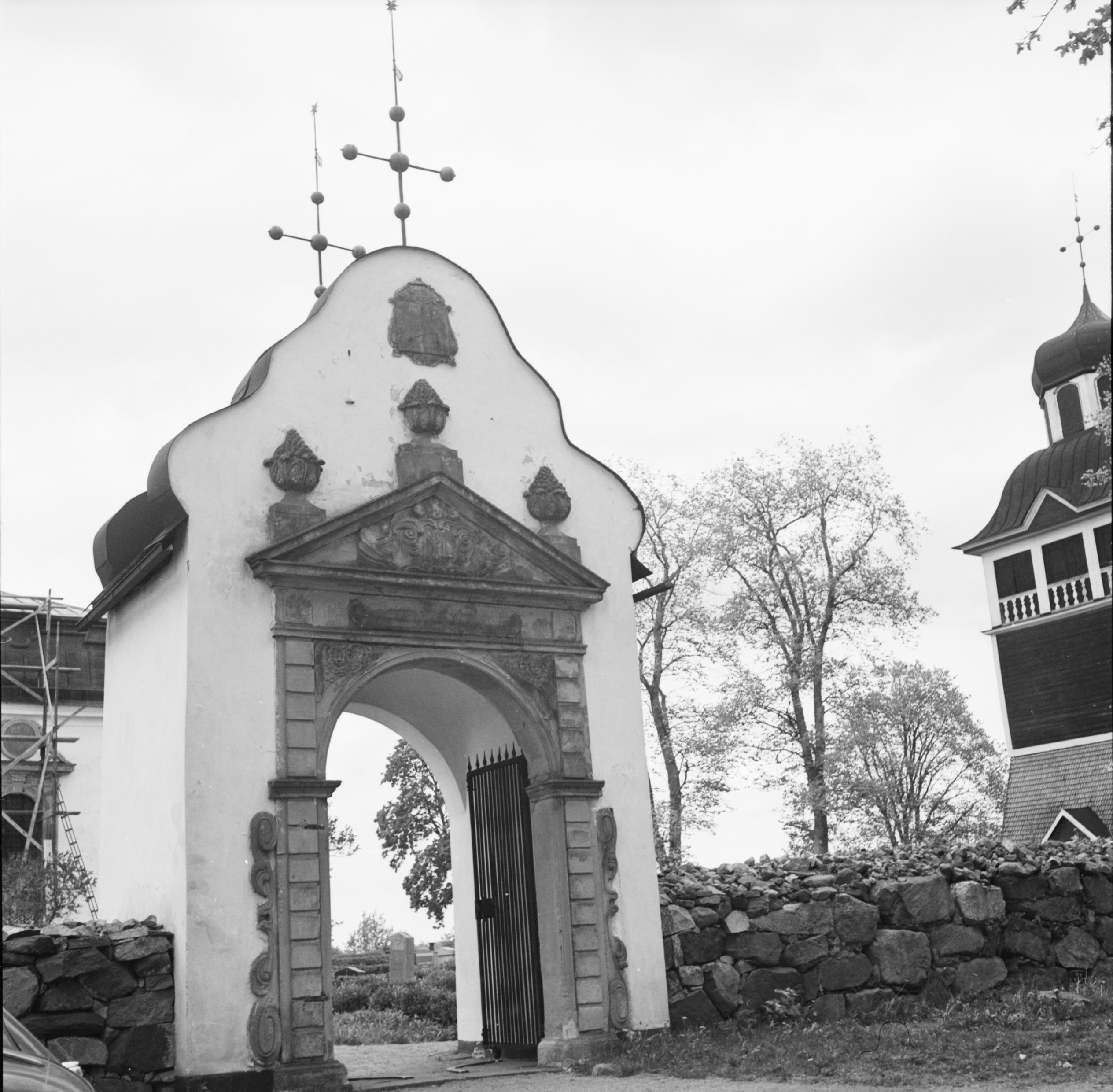 Åke Nisbeth, Österlövsta kyrka