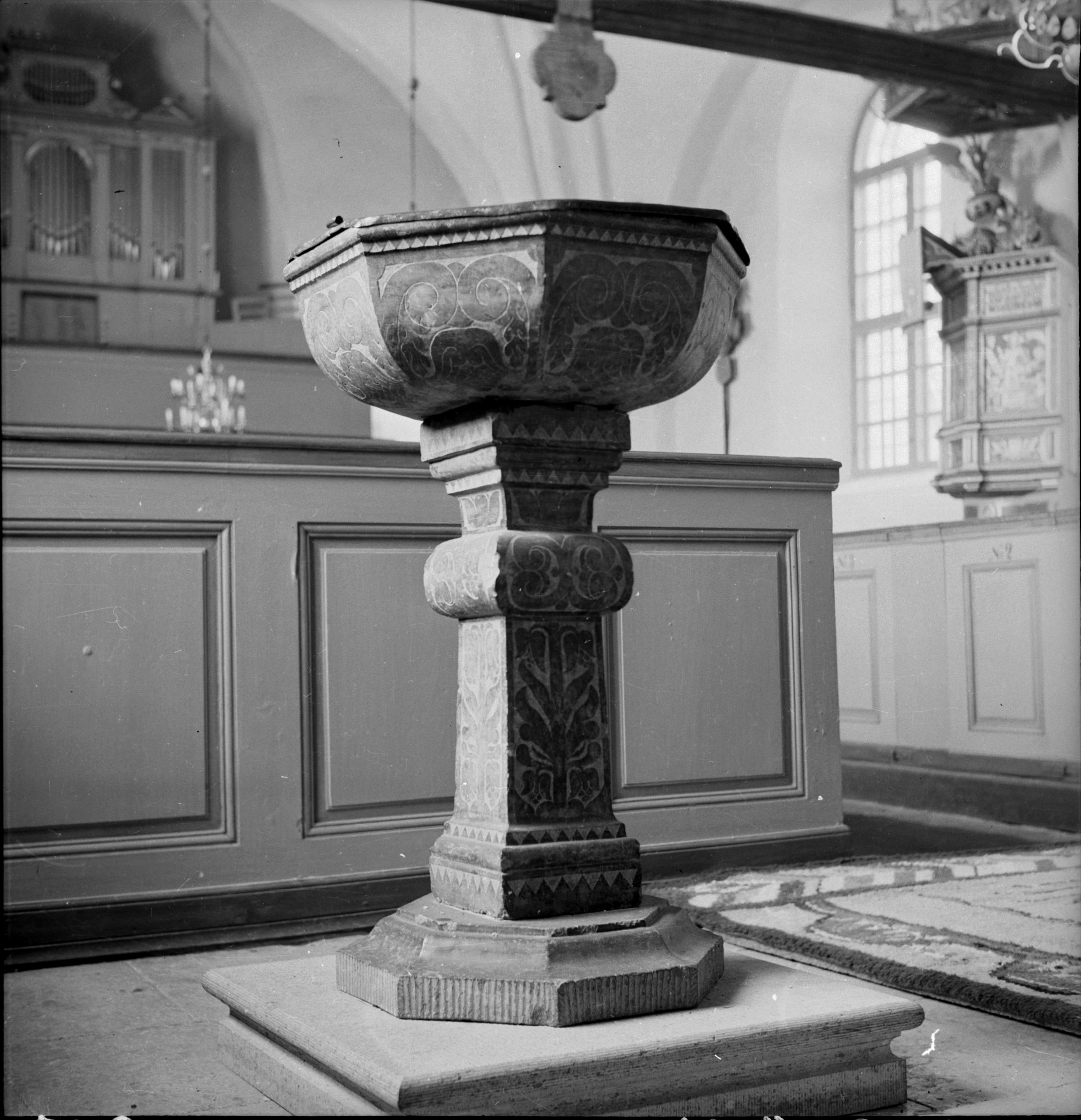 Ivar Schnell, Grödinge kyrka