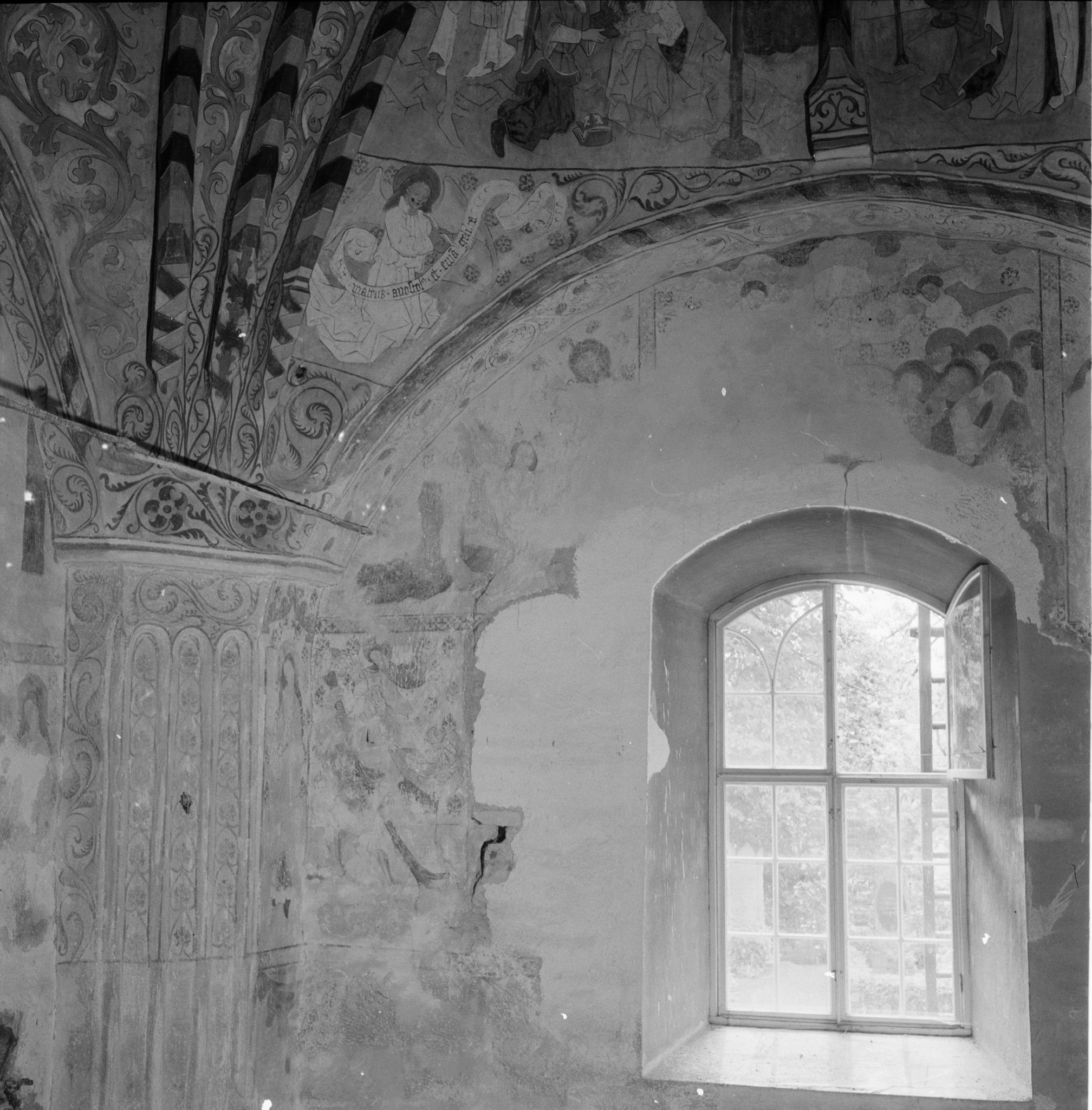 Iwar Anderson, Härnevi kyrka