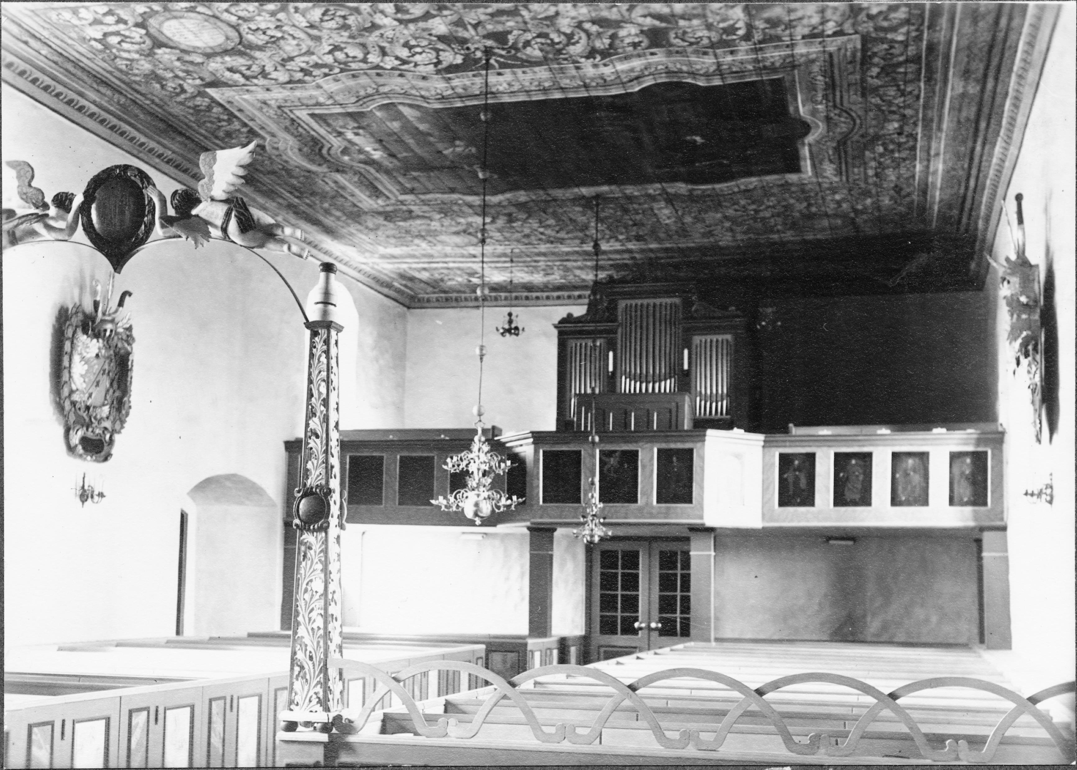 Olle Hellström, Mölltorps kyrka