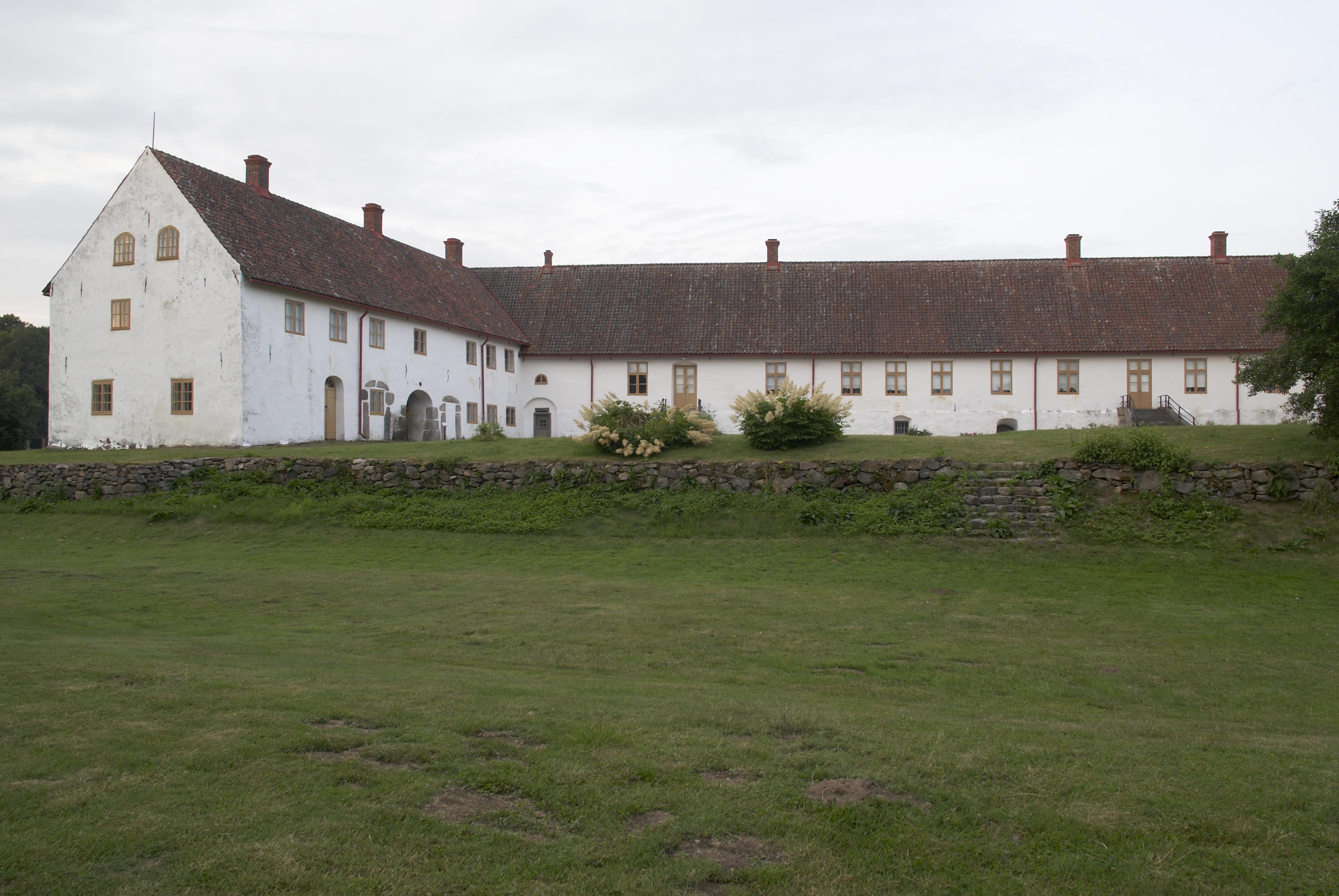Bengt A Lundberg, Hovdala slott