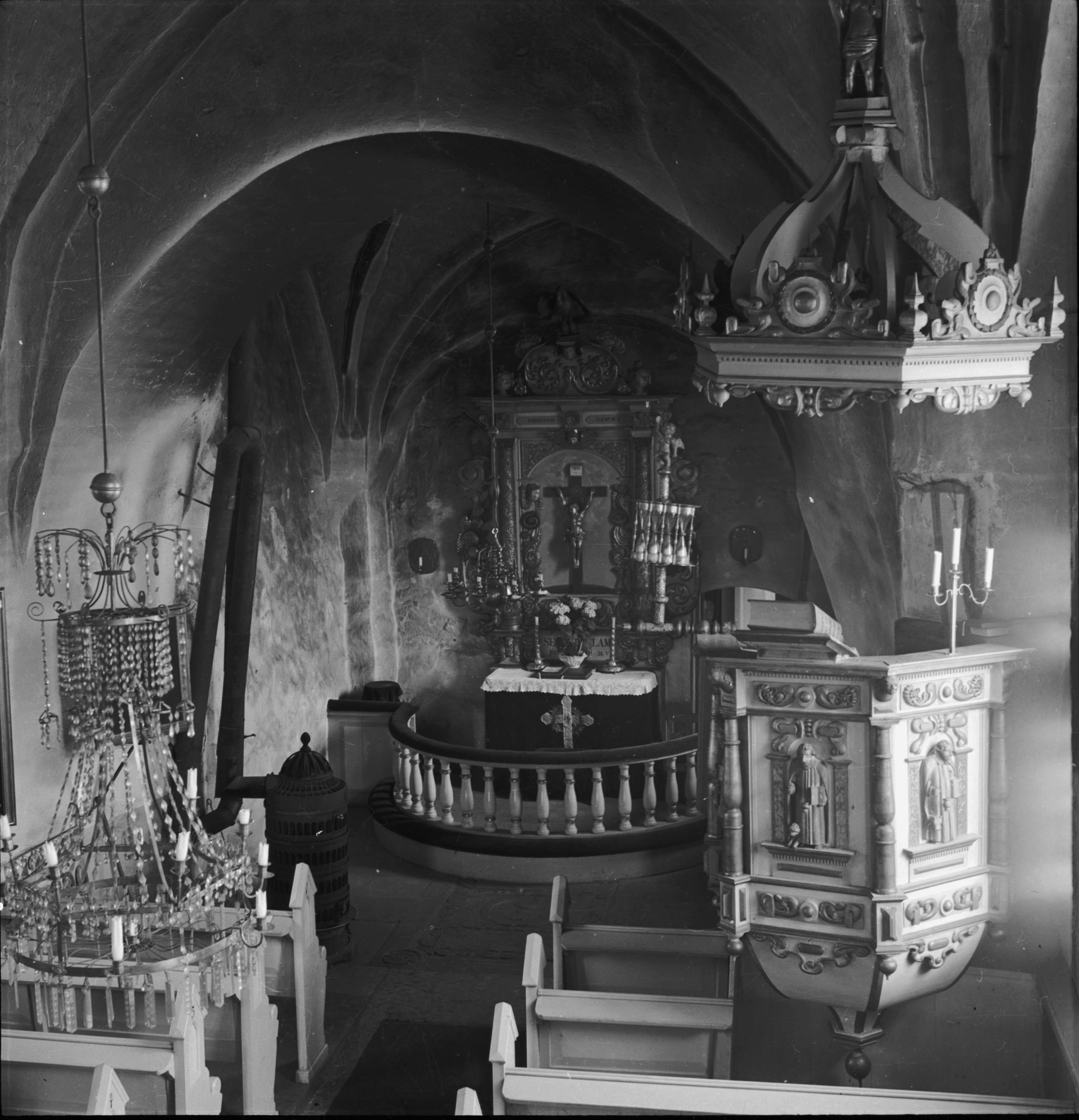 Ivar Schnell, Halla kyrka
