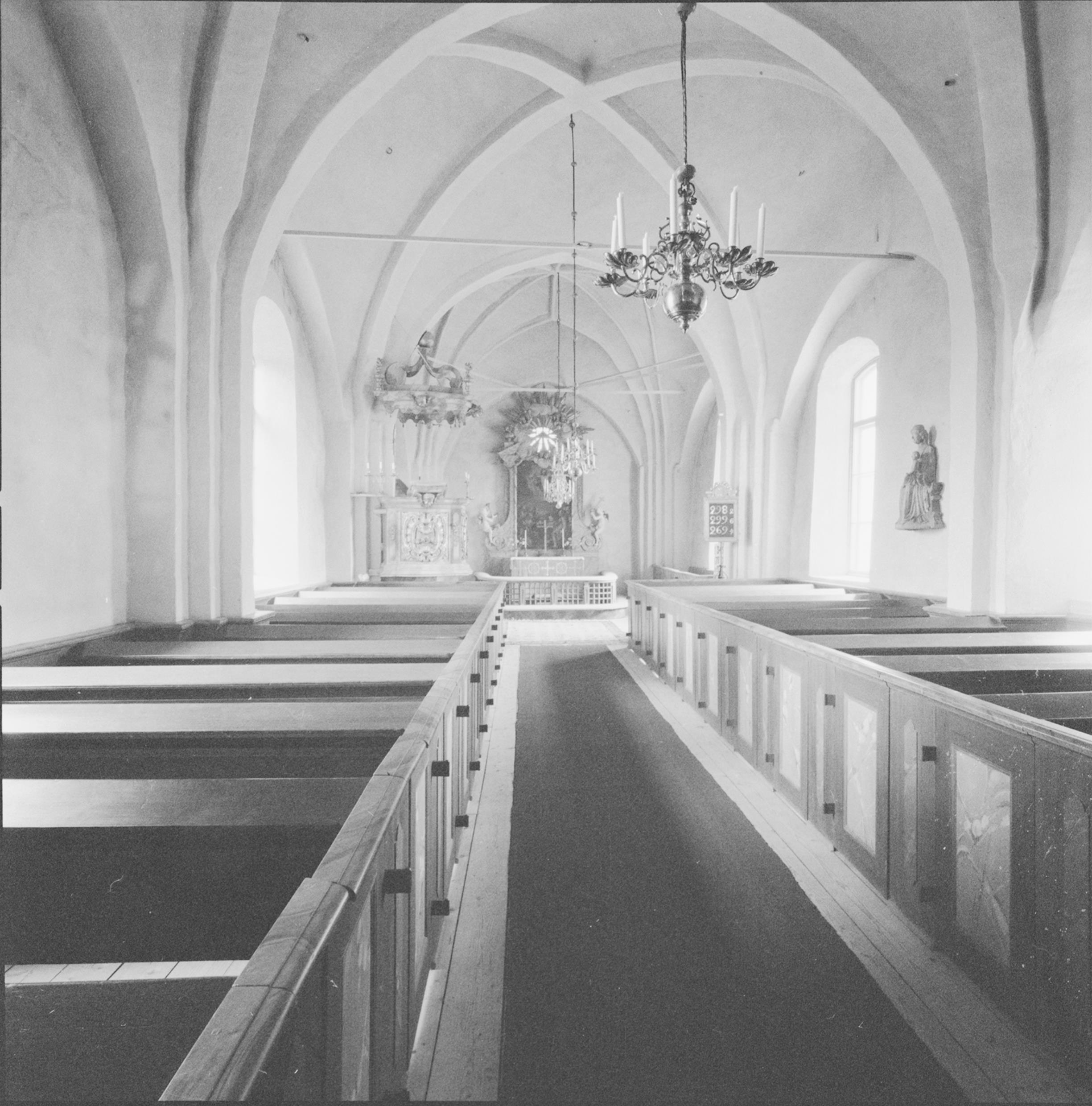 Nils Lagergren, Husby-Sjuhundra kyrka