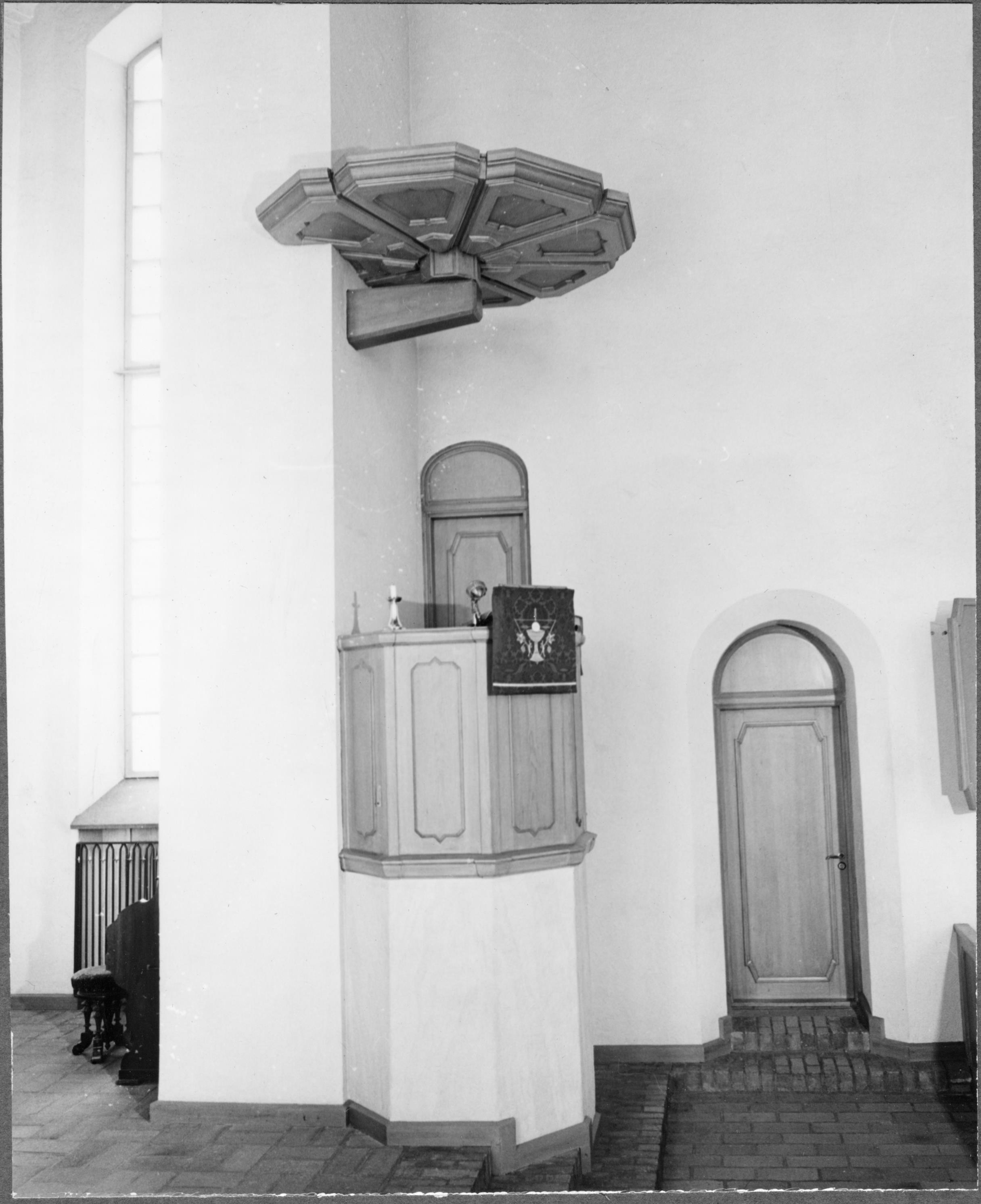 Ivar Schnell, Nynäshamns kyrka