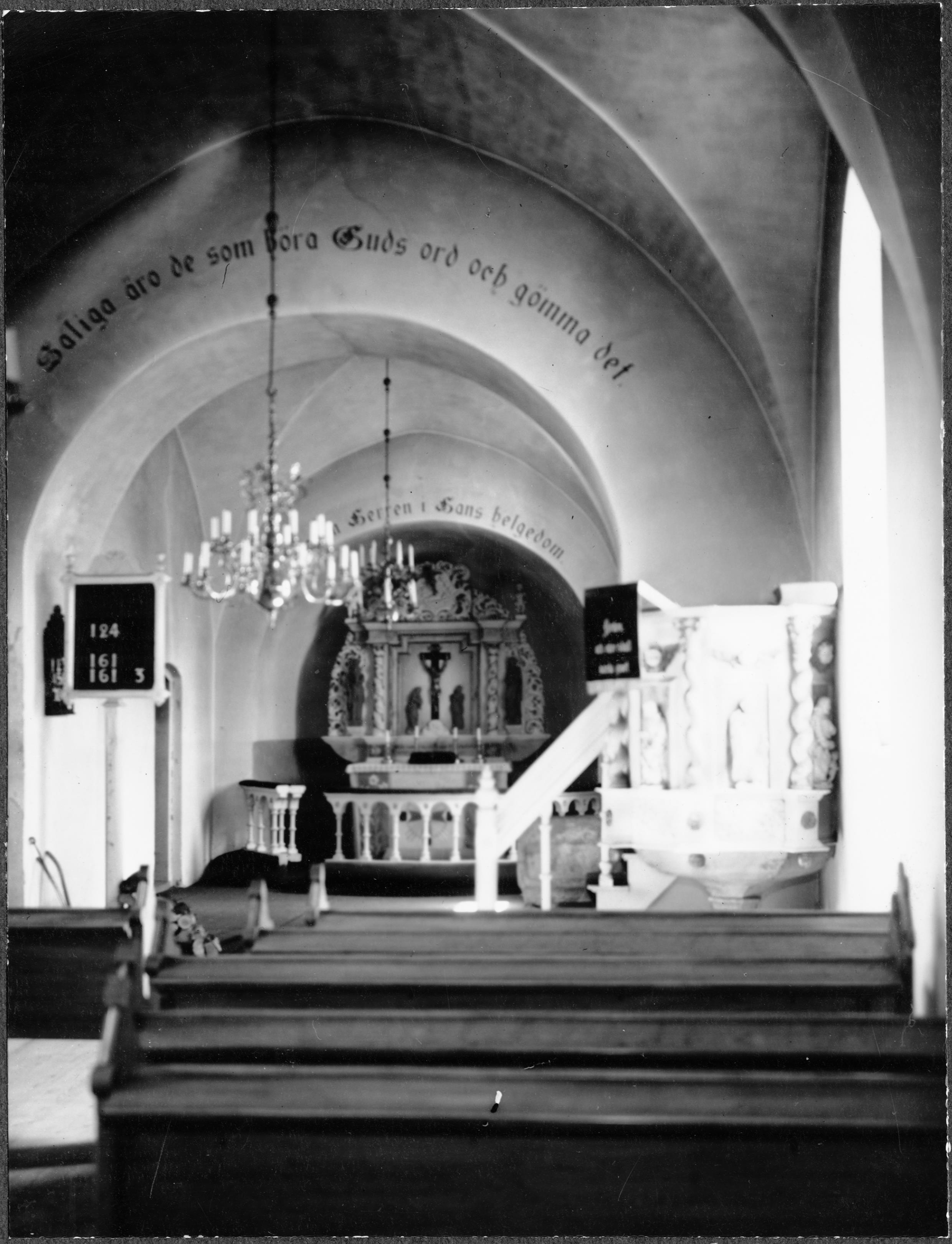 Olle Hellström, Hångsdala kyrka