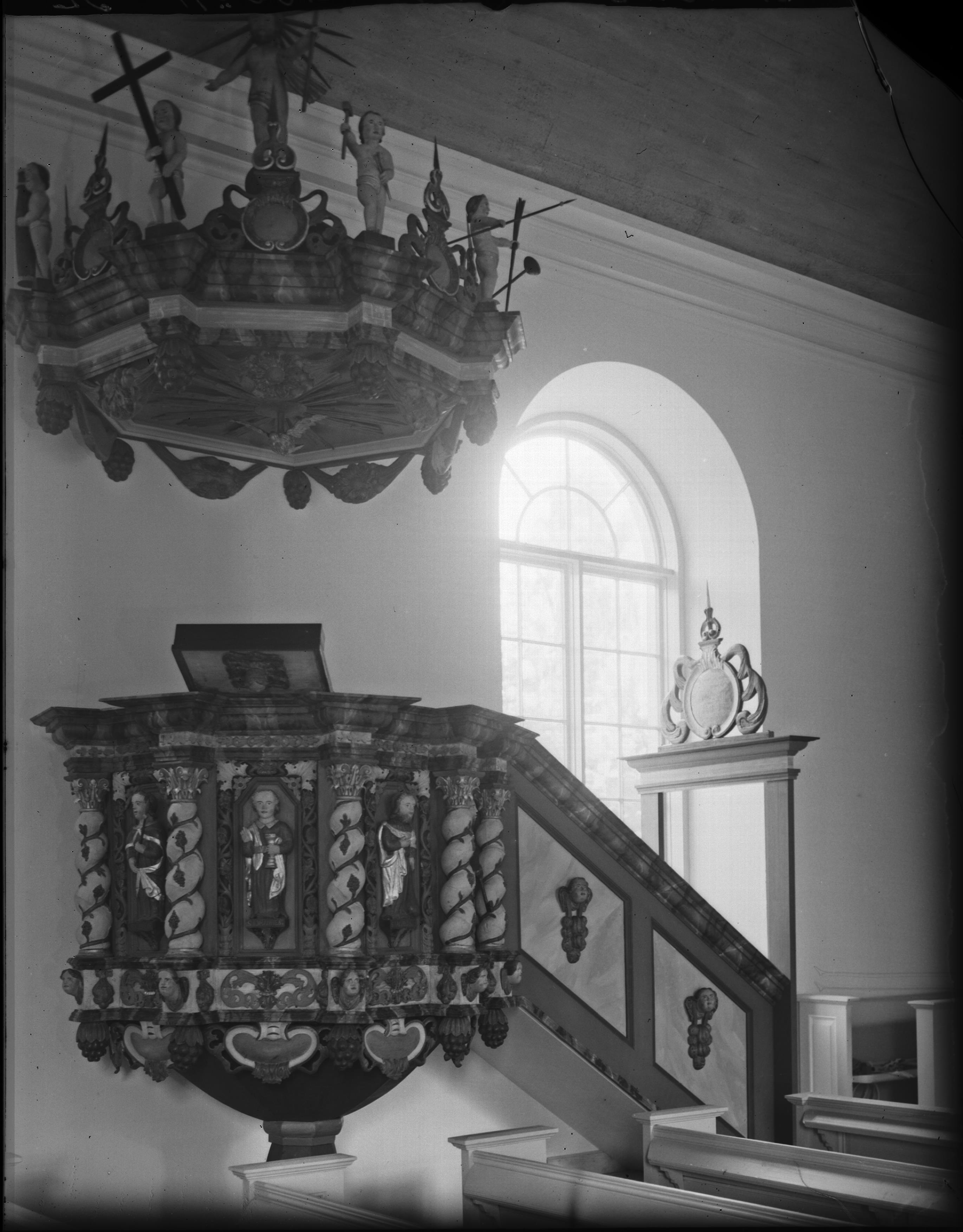 Olle Hellström, Högeruds kyrka