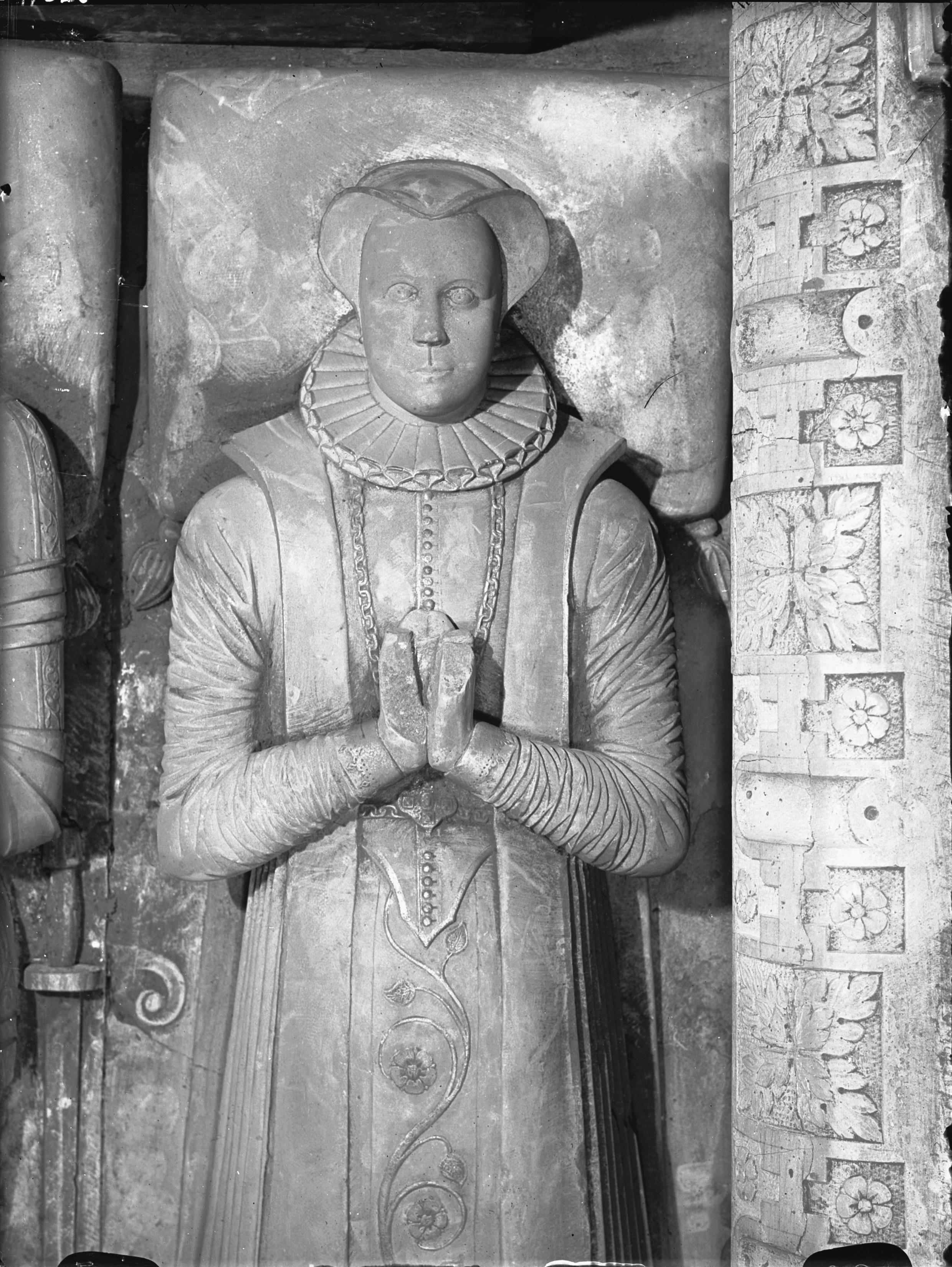 Nils Åzelius, Hölö kyrka