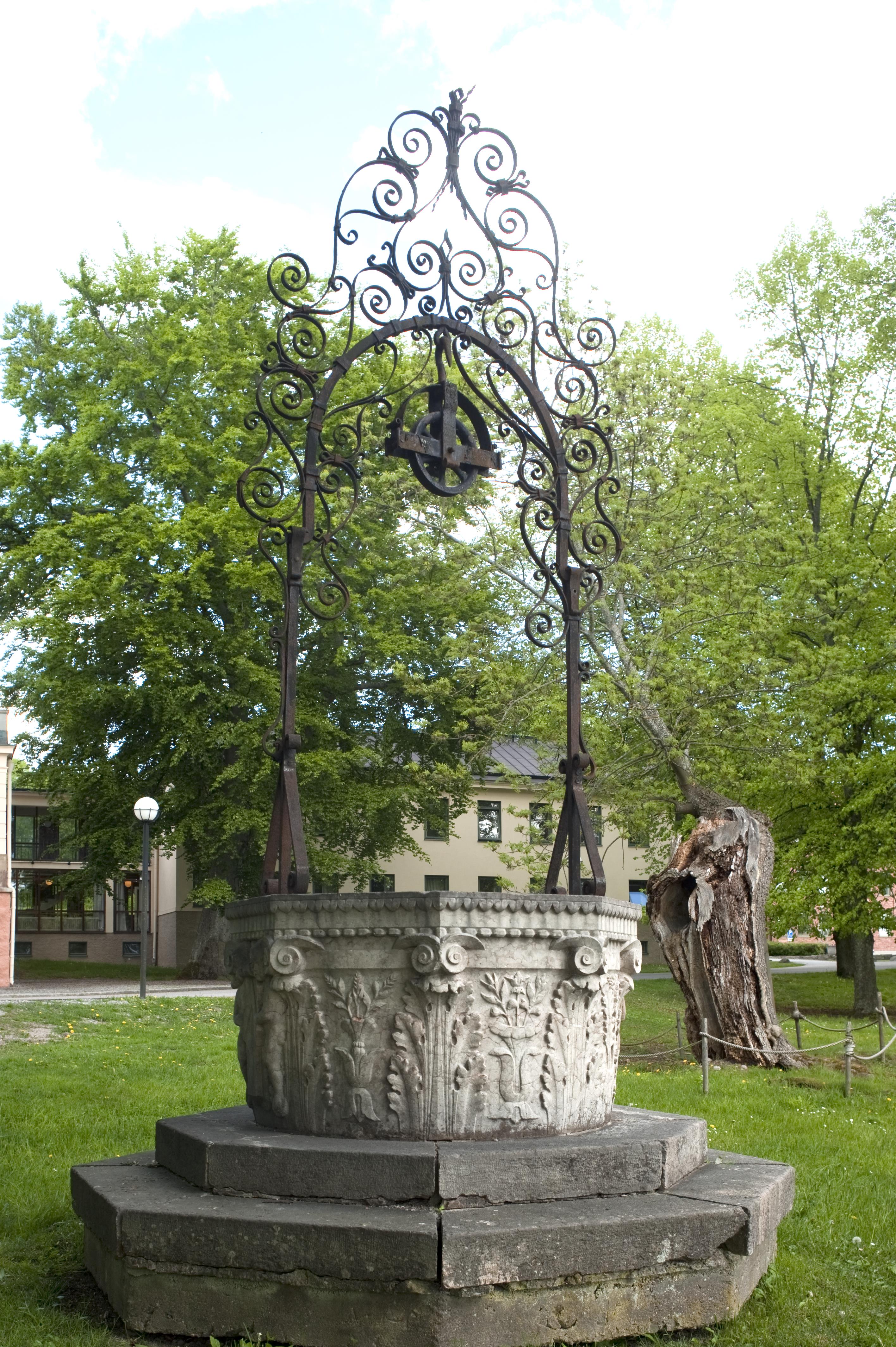 Bengt A Lundberg, Näsby slott