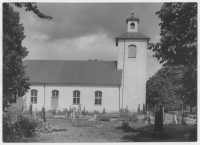 Stenbrohults kyrka, Linnéstatyn
